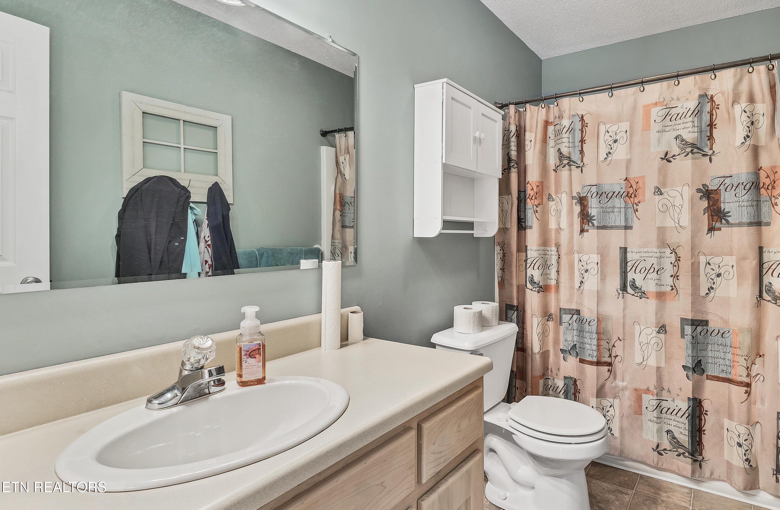 1210 Edinburgh Drive Maryville TN 37803
