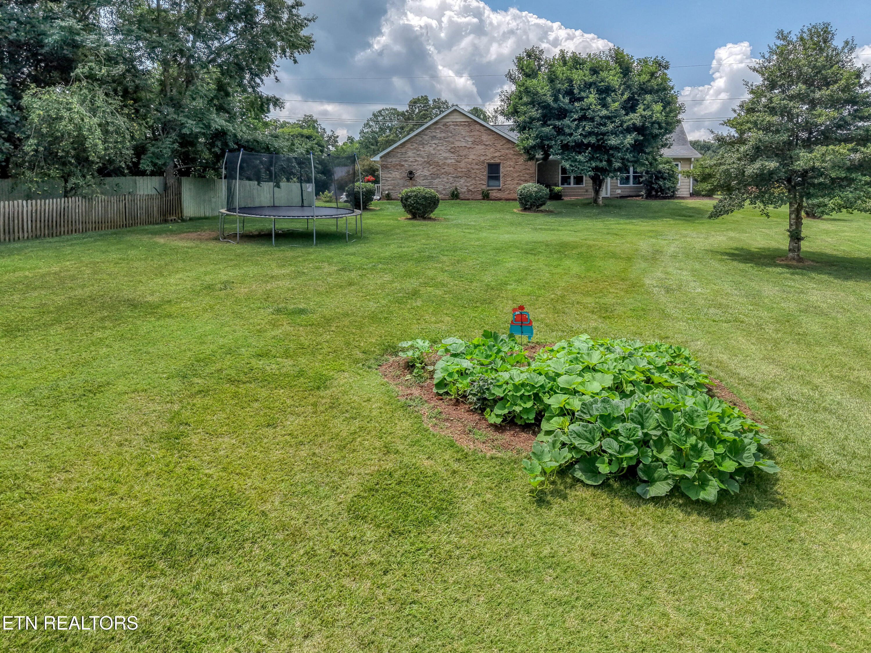 1210 Edinburgh Drive Maryville TN 37803