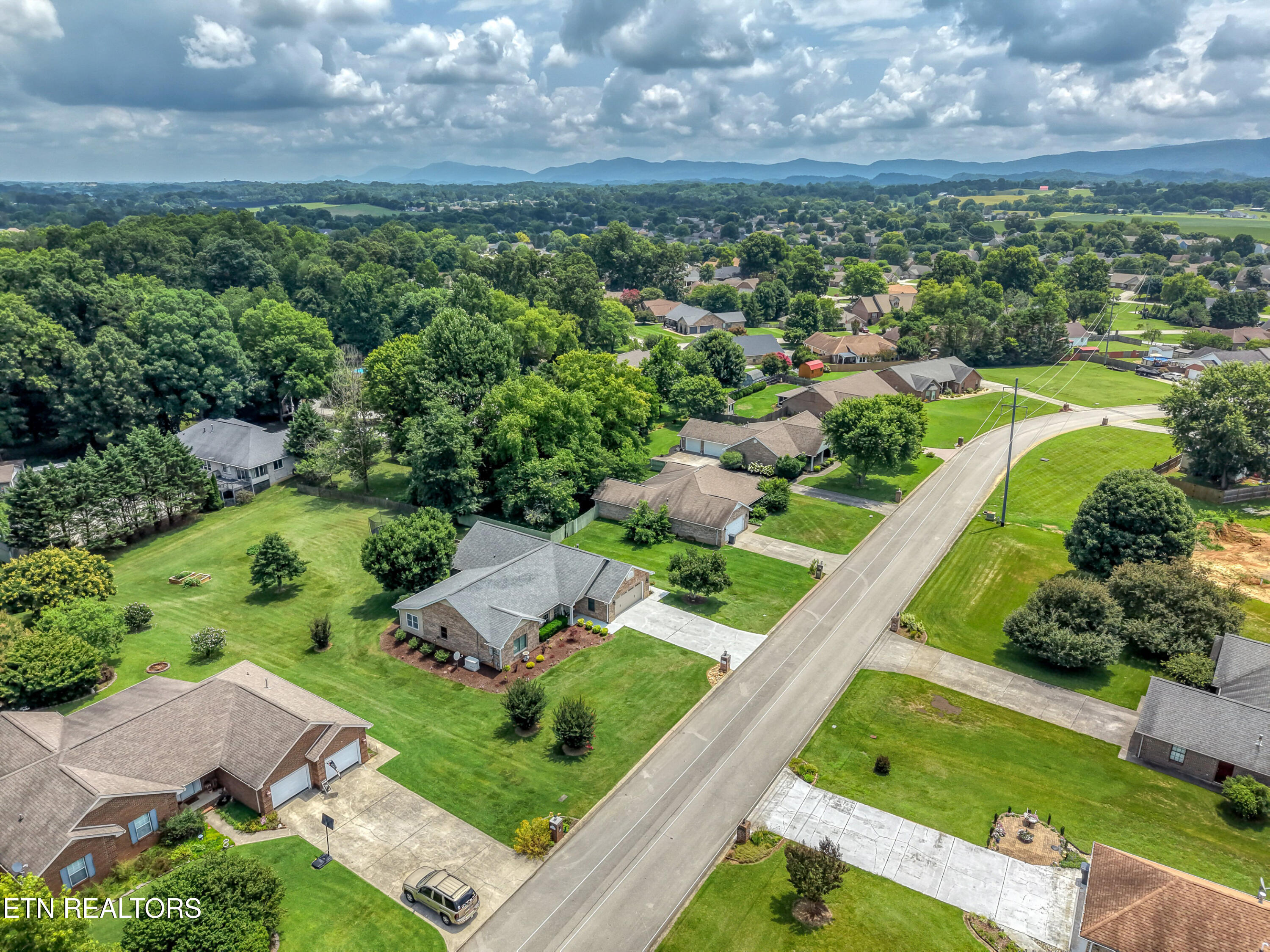 1210 Edinburgh Drive Maryville TN 37803