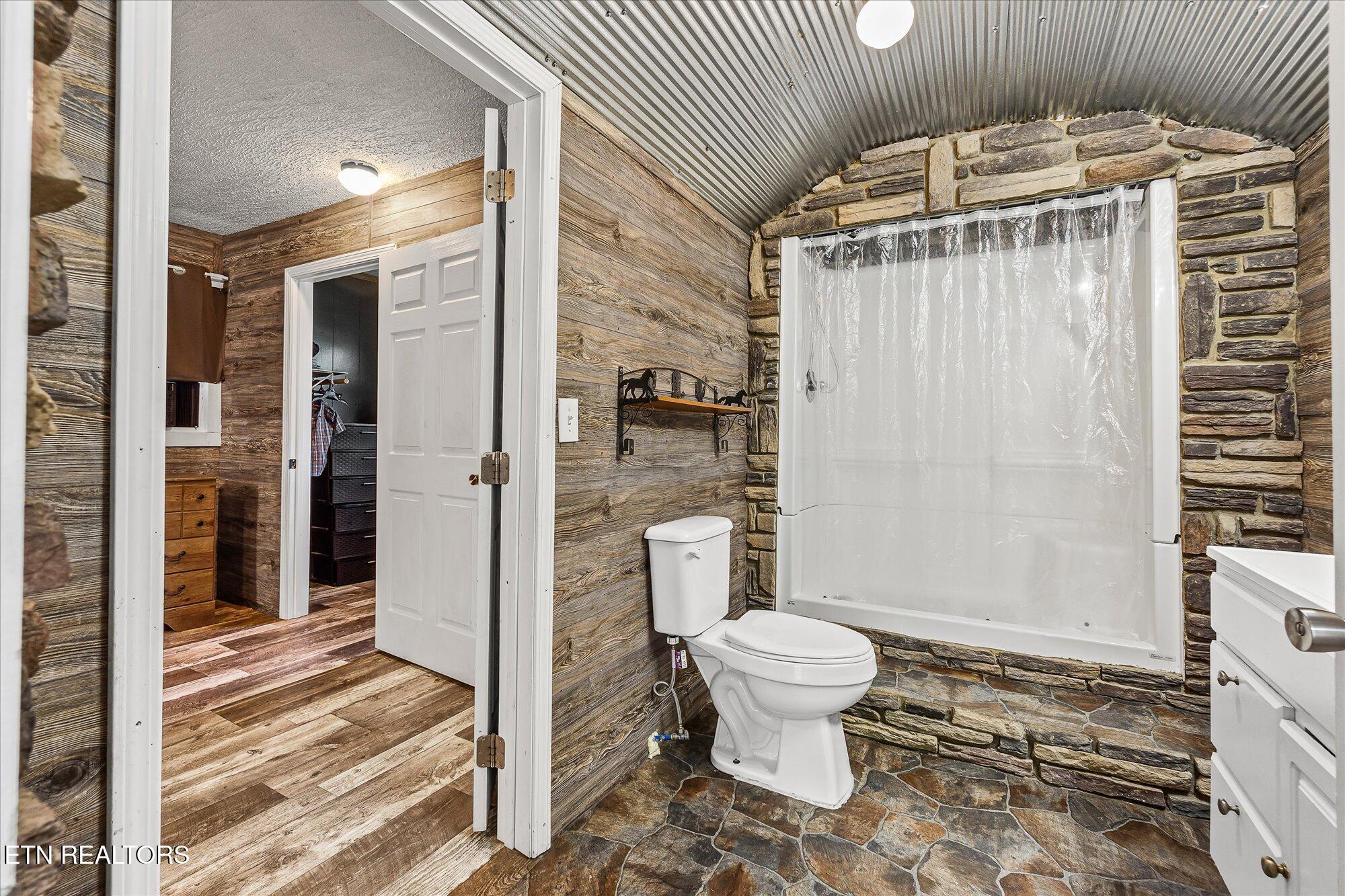111 Guffey Lane Jamestown TN 38556