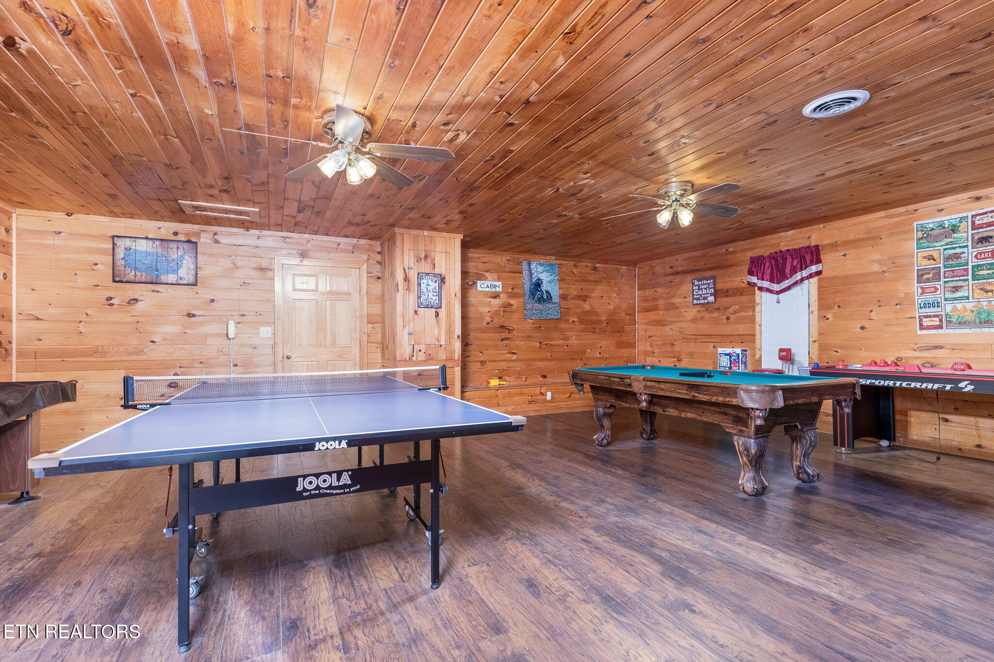 3469 Sugar Maple Loop Road Sevierville TN 37862