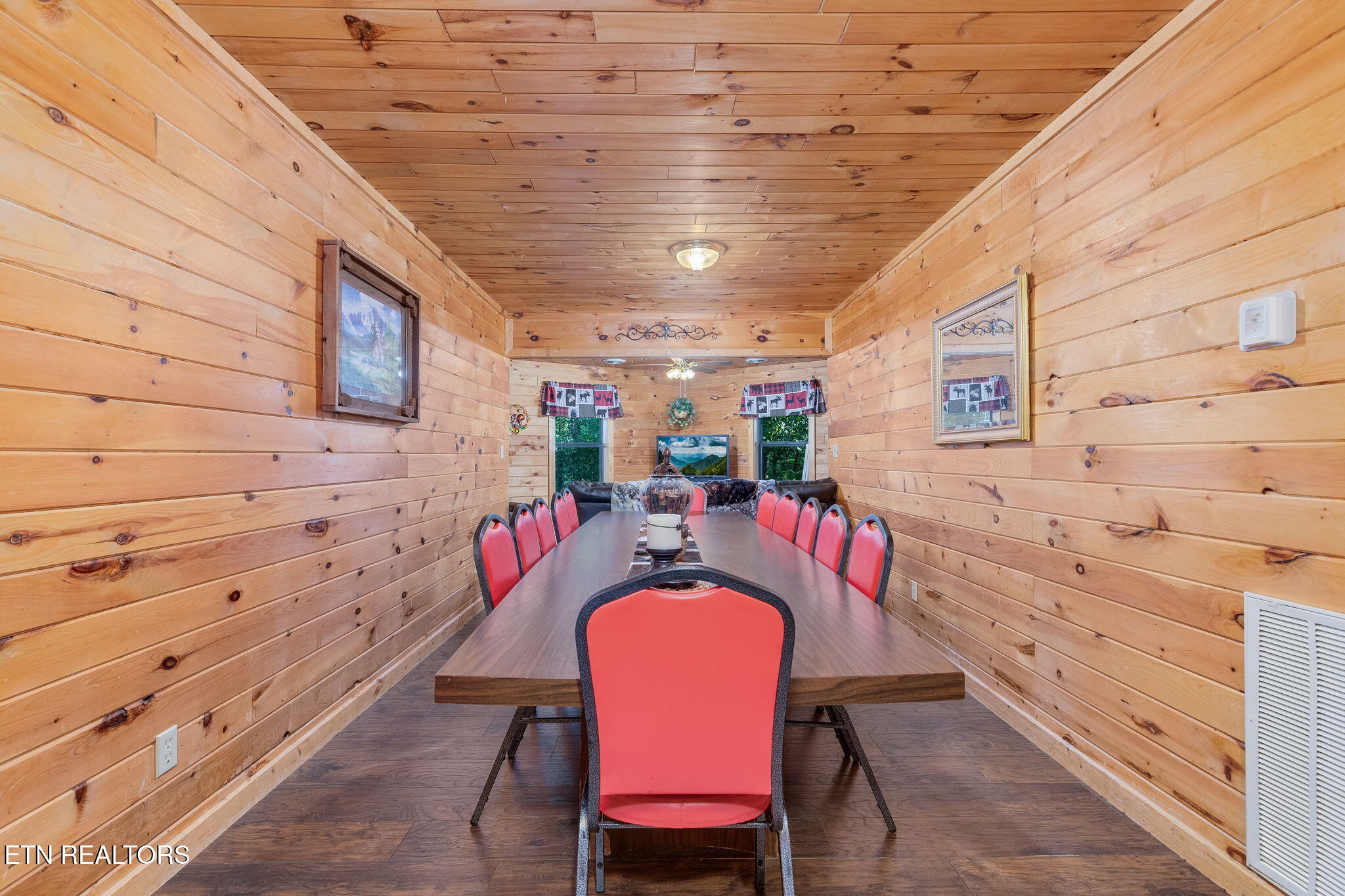 3469 Sugar Maple Loop Road Sevierville TN 37862