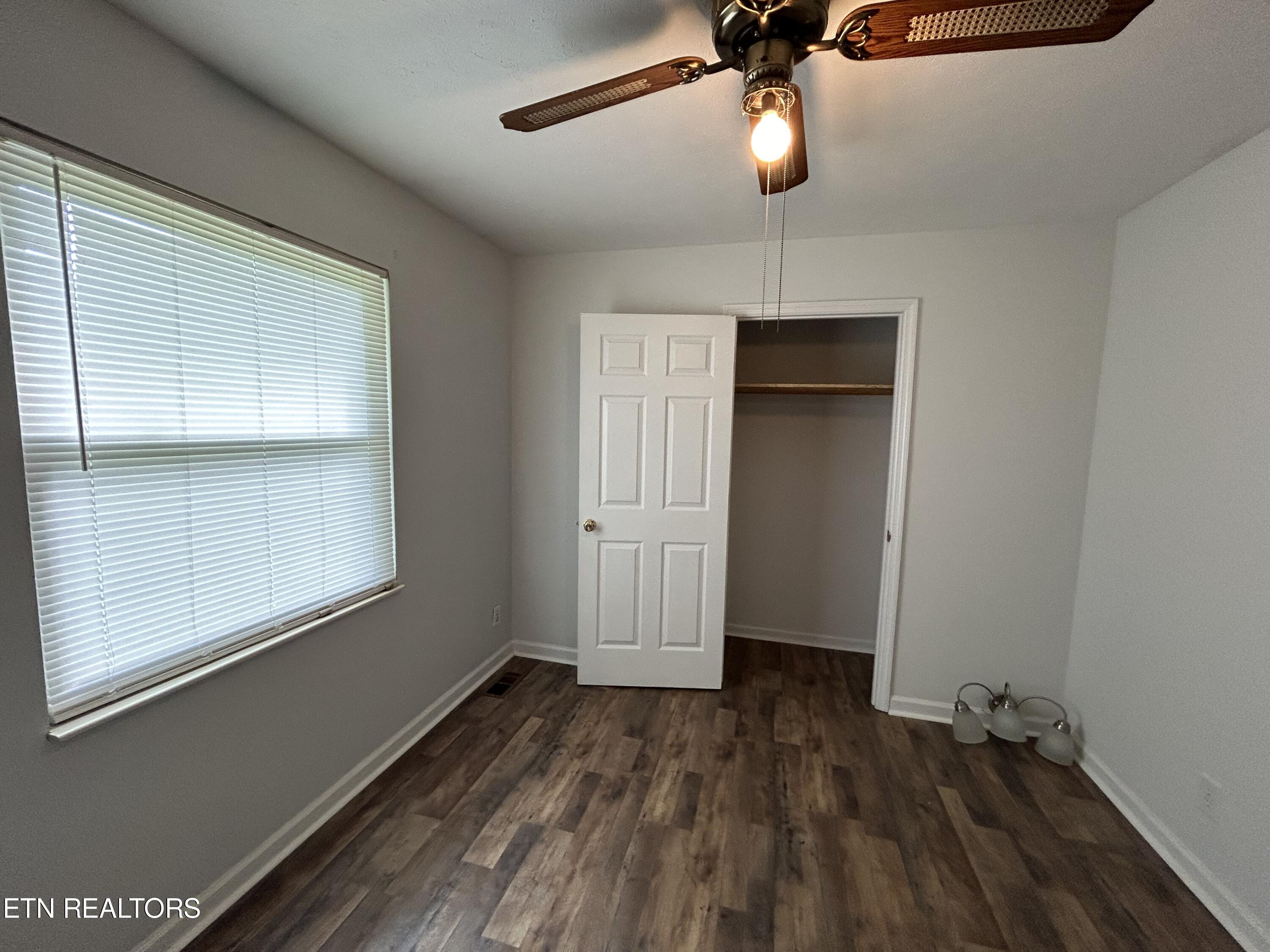 101 Phillips Lane Clinton TN 37716