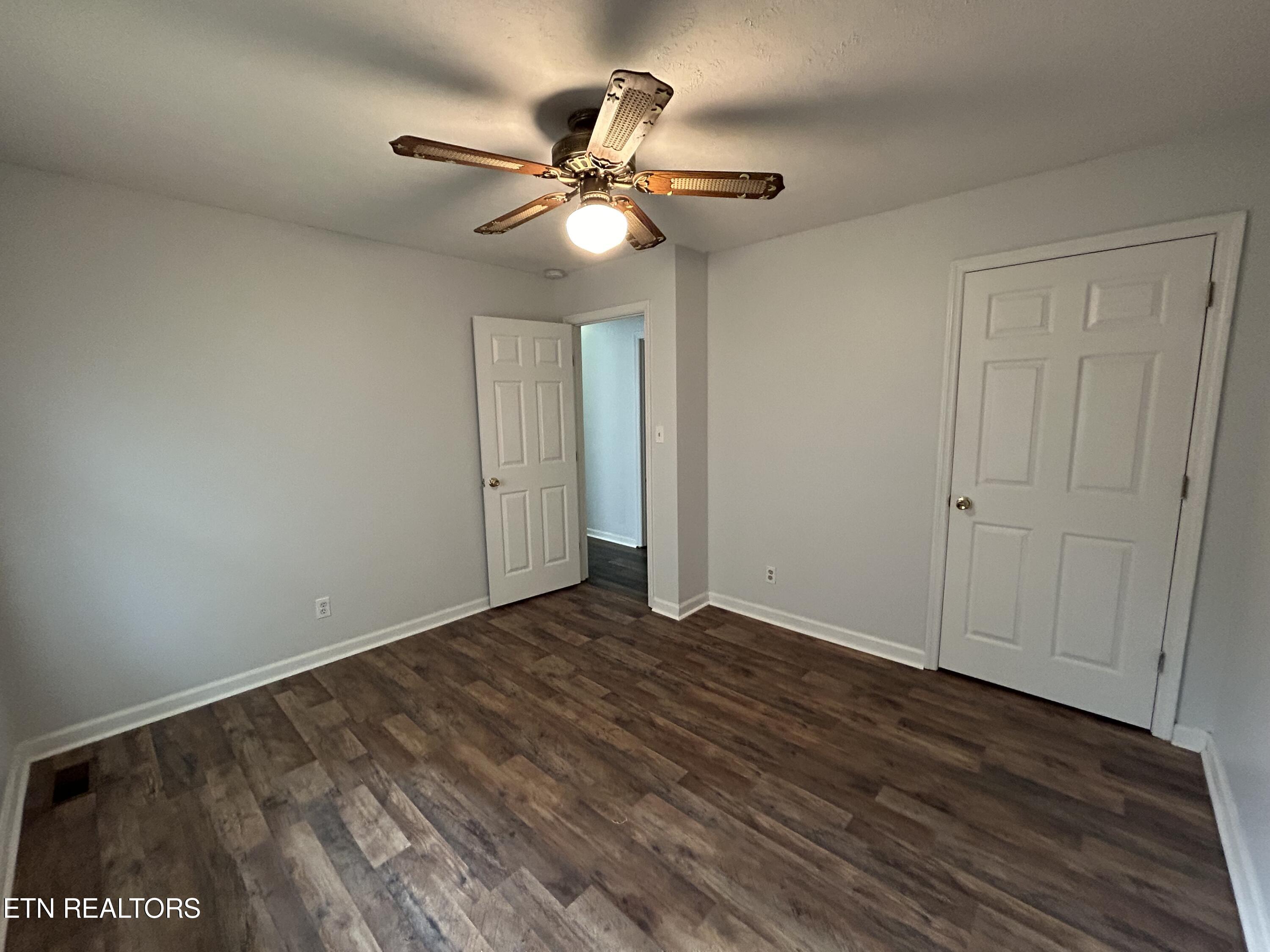 101 Phillips Lane Clinton TN 37716