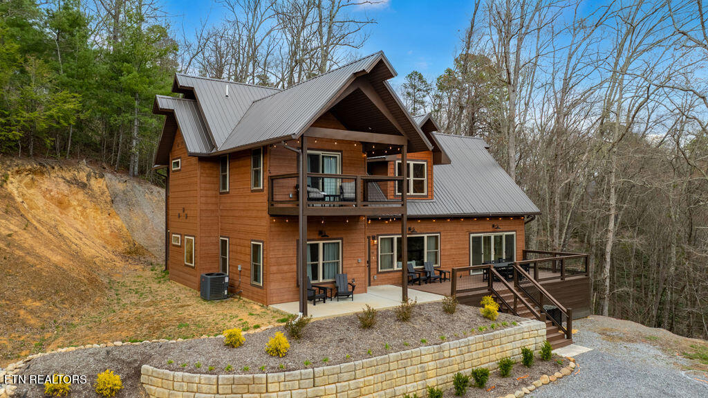 4228 Wears Valley Road Sevierville TN 37862