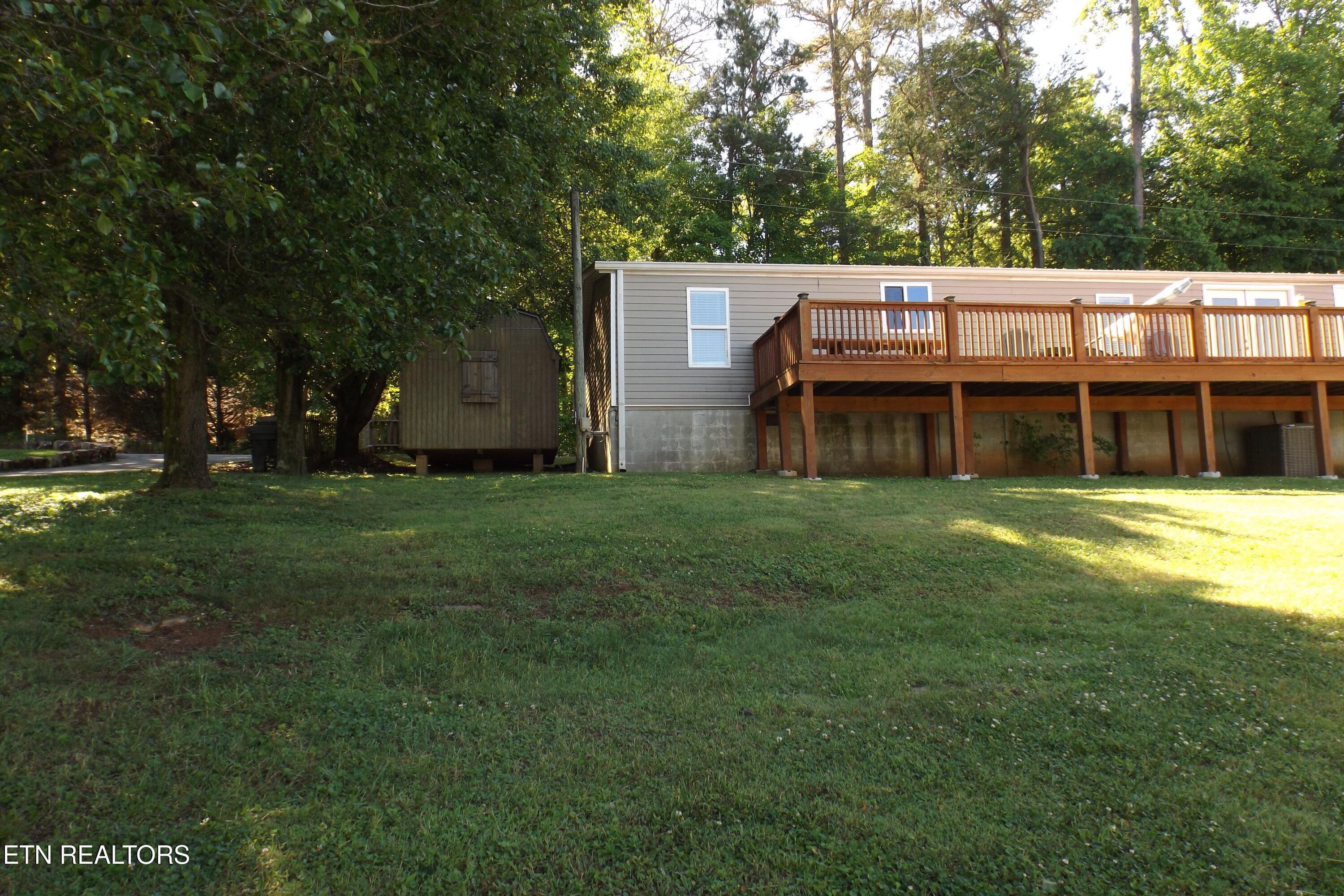 1418 E Pearly Smith Road Louisville TN 37777