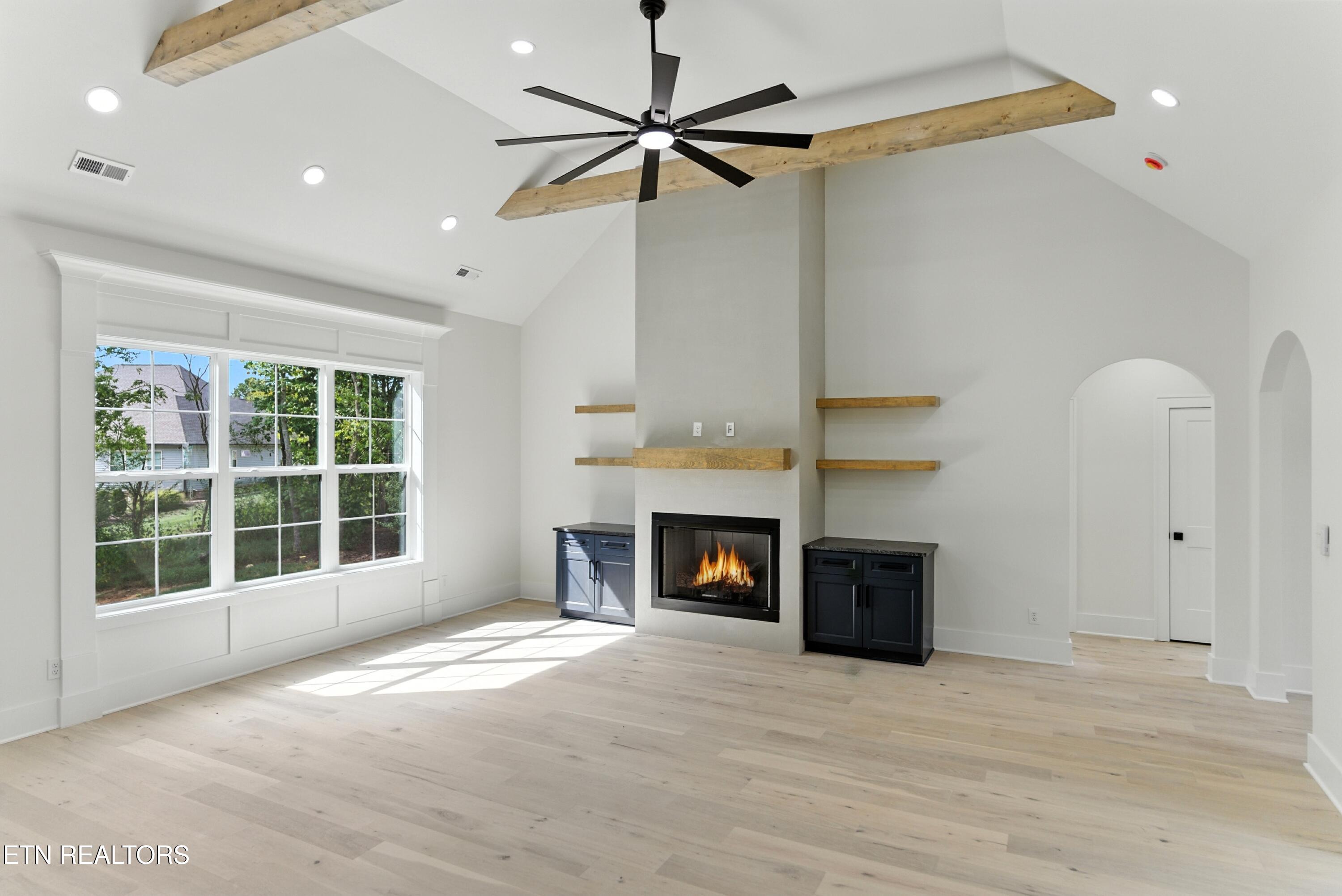 155 Elokwa Way Loudon TN 37774