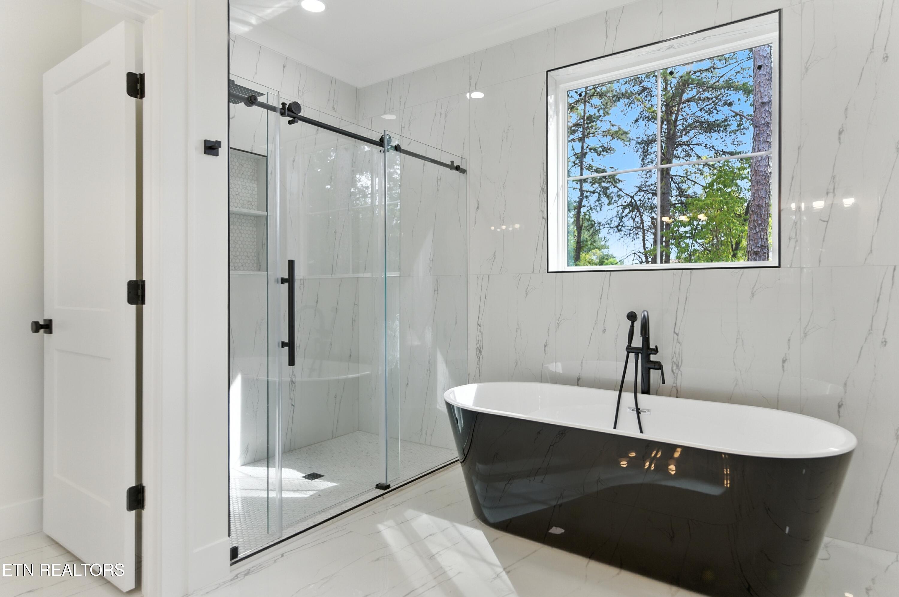 155 Elokwa Way Loudon TN 37774