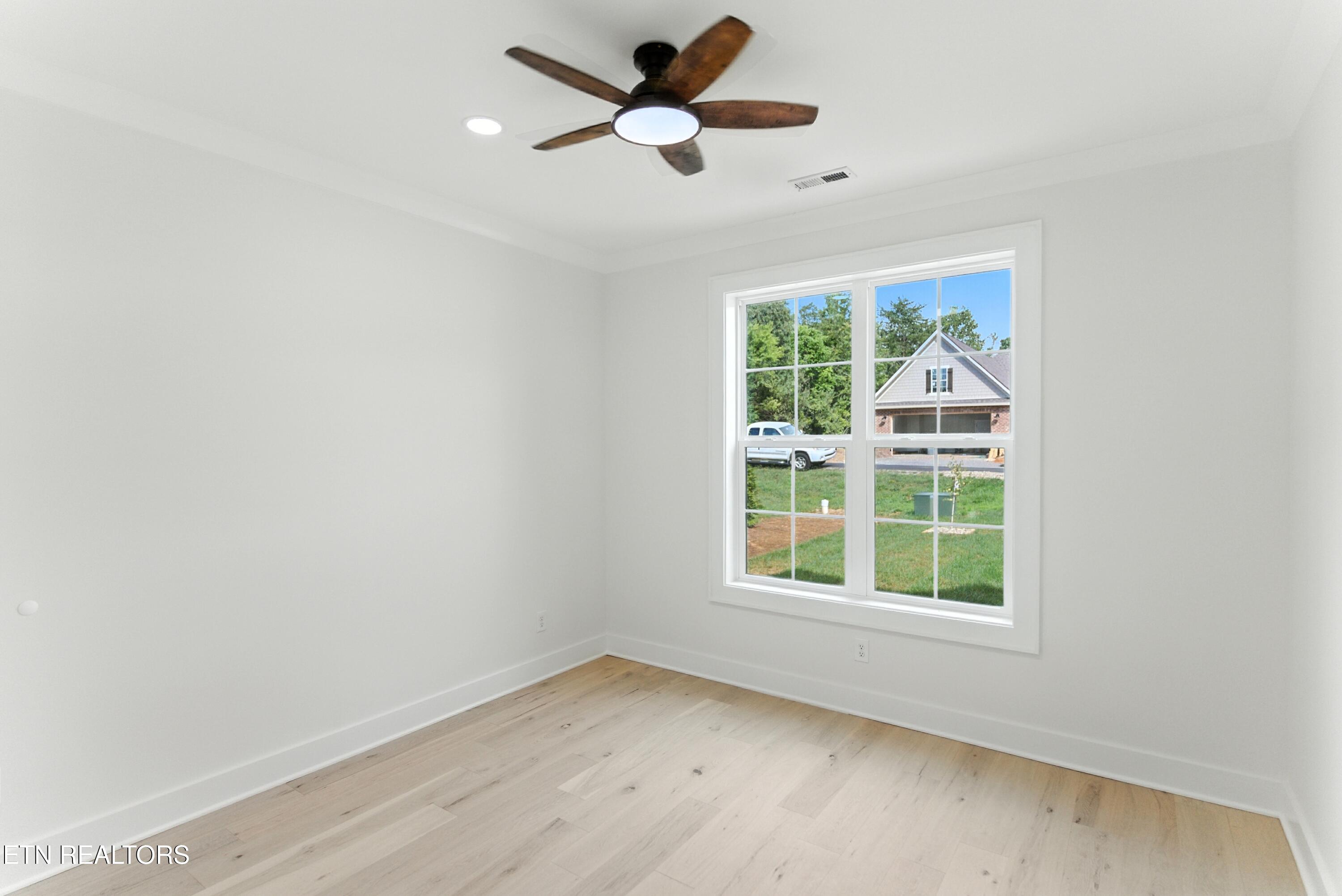 155 Elokwa Way Loudon TN 37774