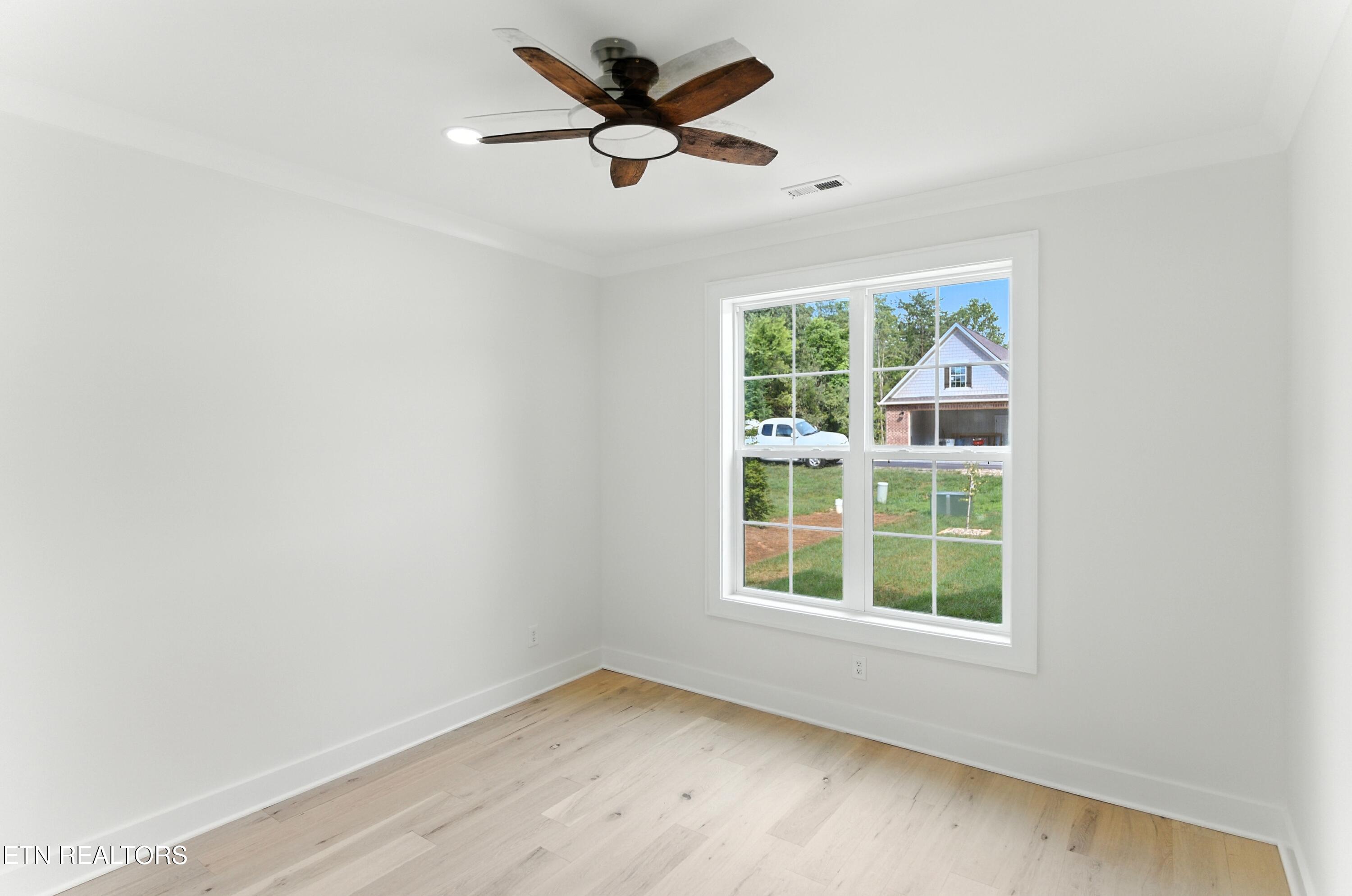 155 Elokwa Way Loudon TN 37774