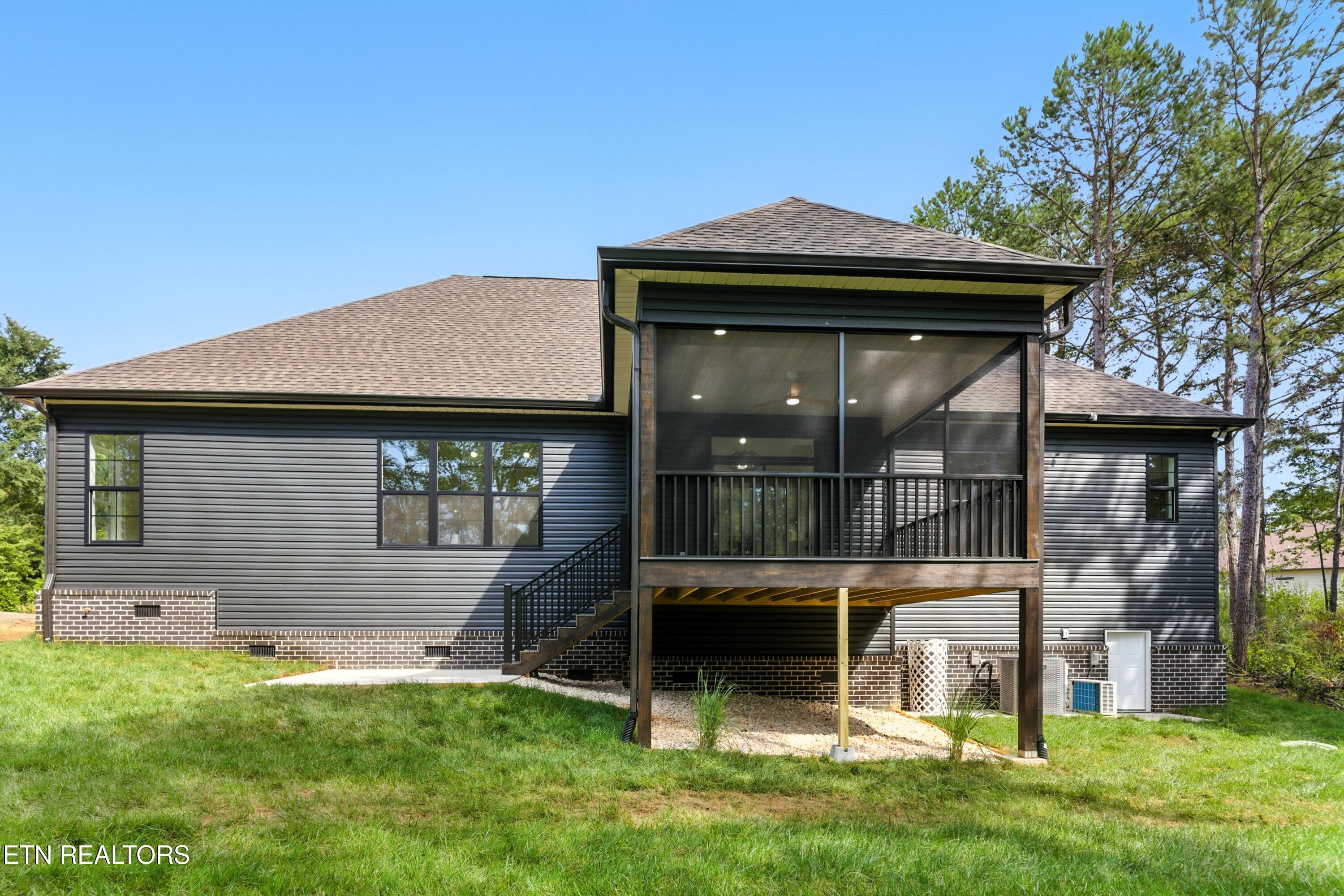 155 Elokwa Way Loudon TN 37774