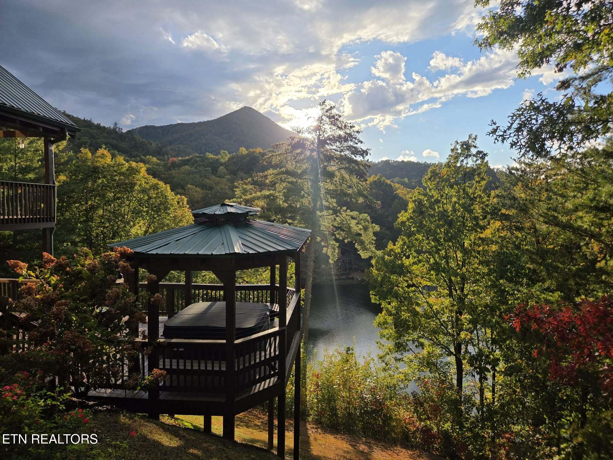 3702 Marian Lake Way Sevierville TN 37862