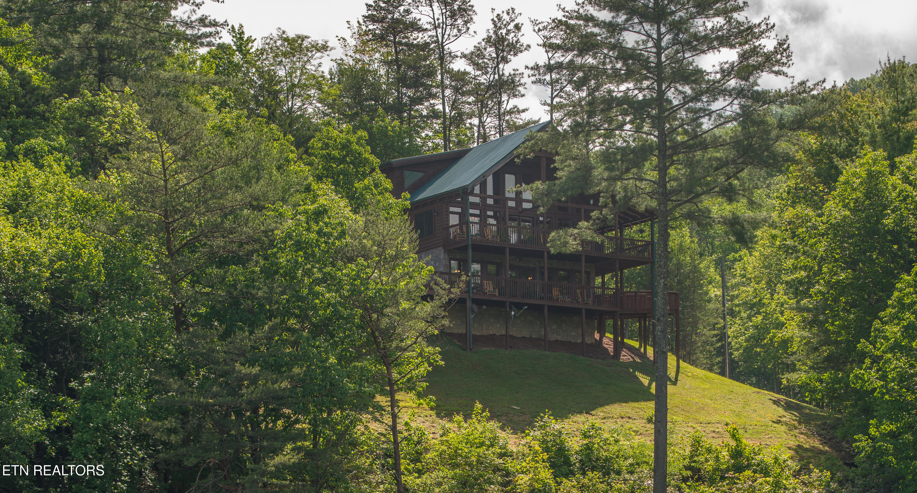 3702 Marian Lake Way Sevierville TN 37862