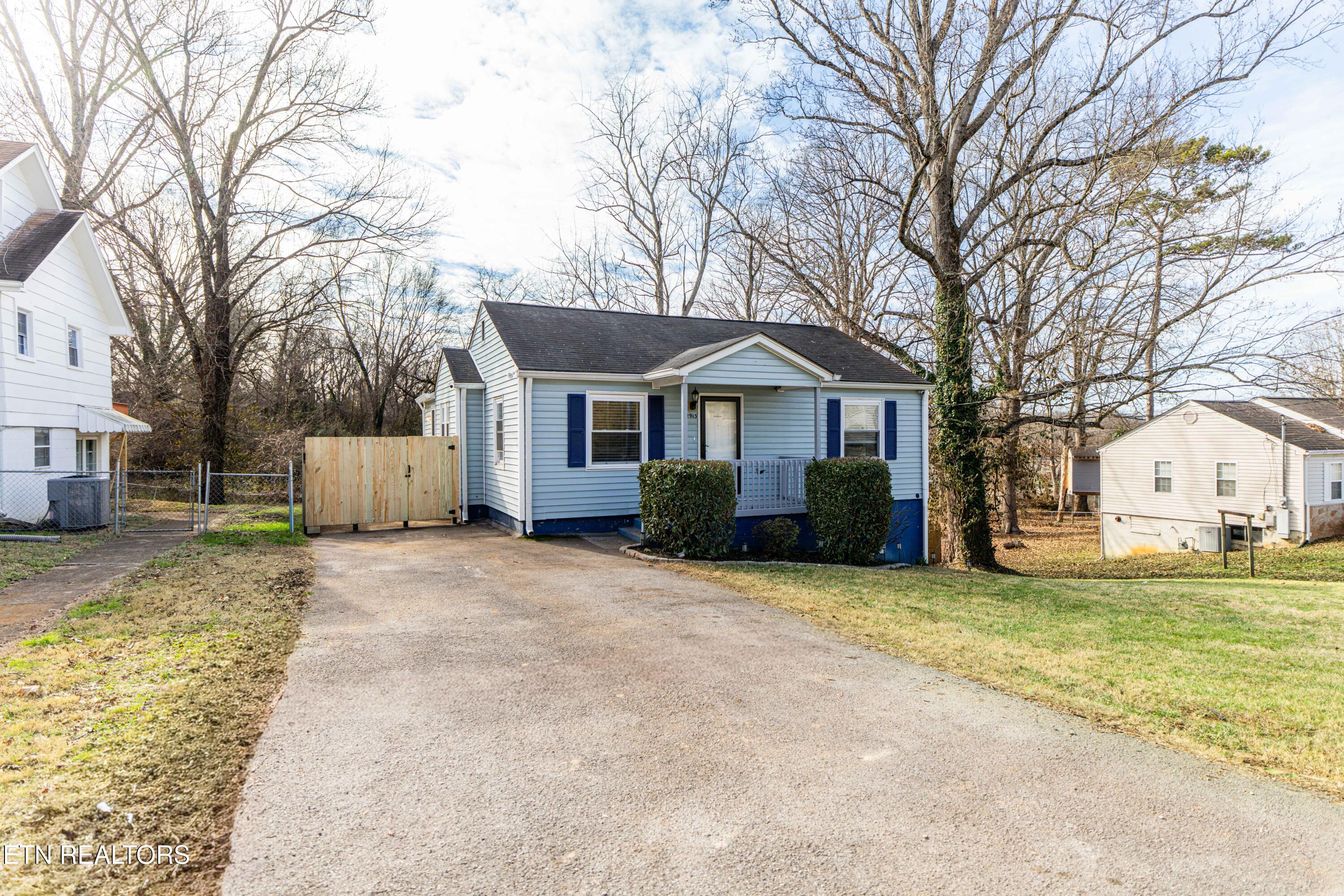 2913 NE Woodmont Road Knoxville TN 37917