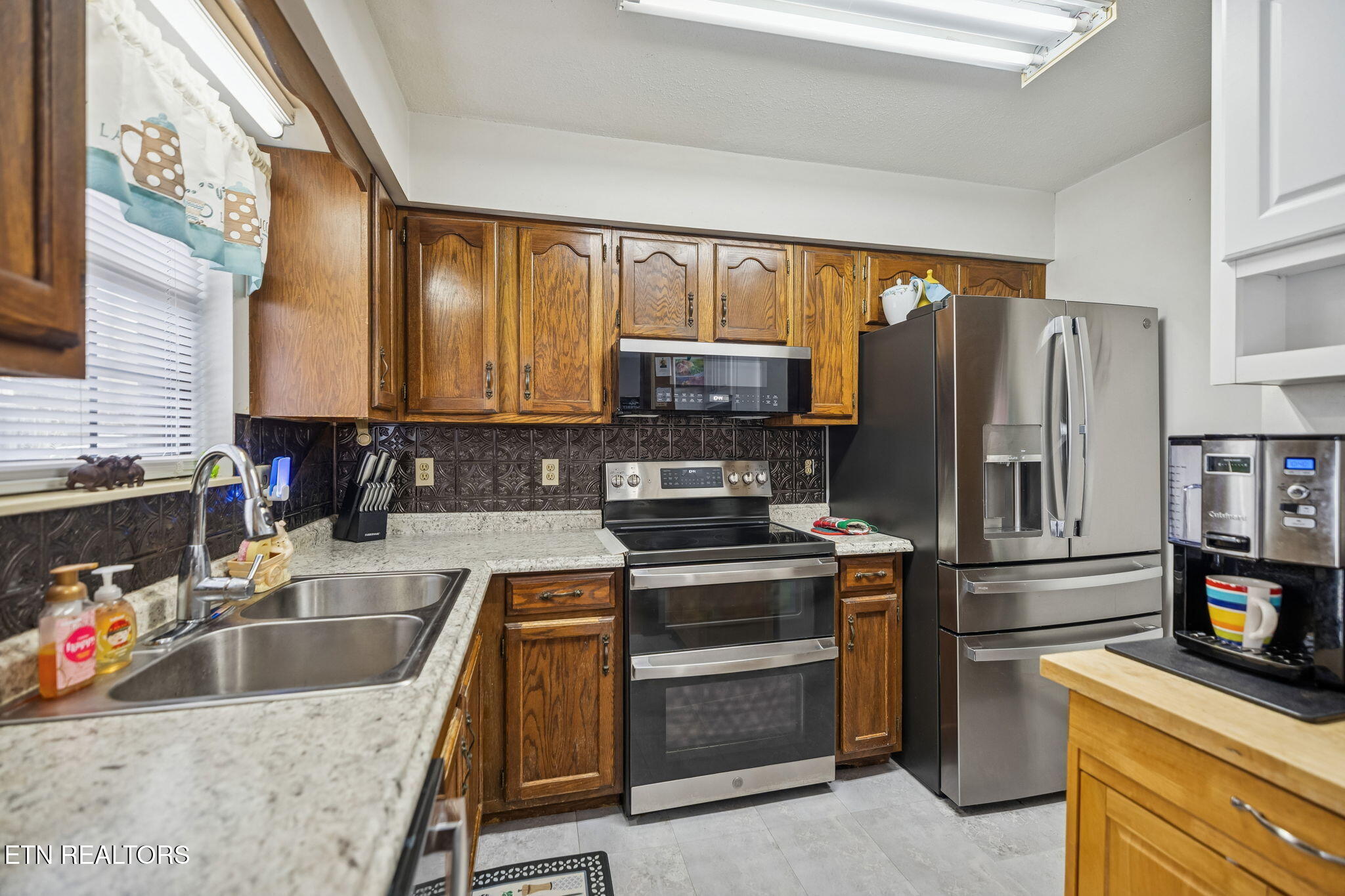 620 Cagle Street Clinton TN 37716