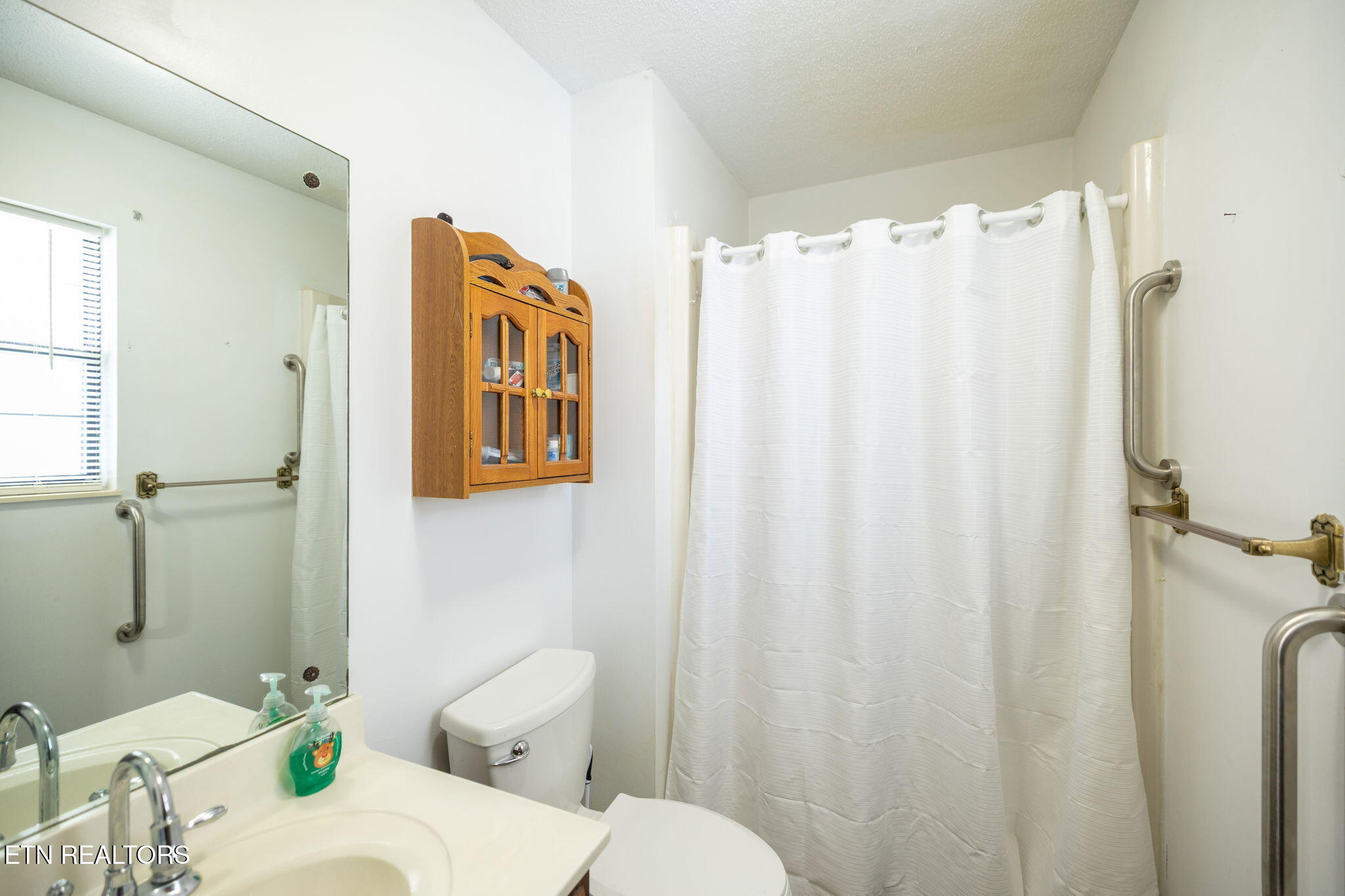 620 Cagle Street Clinton TN 37716