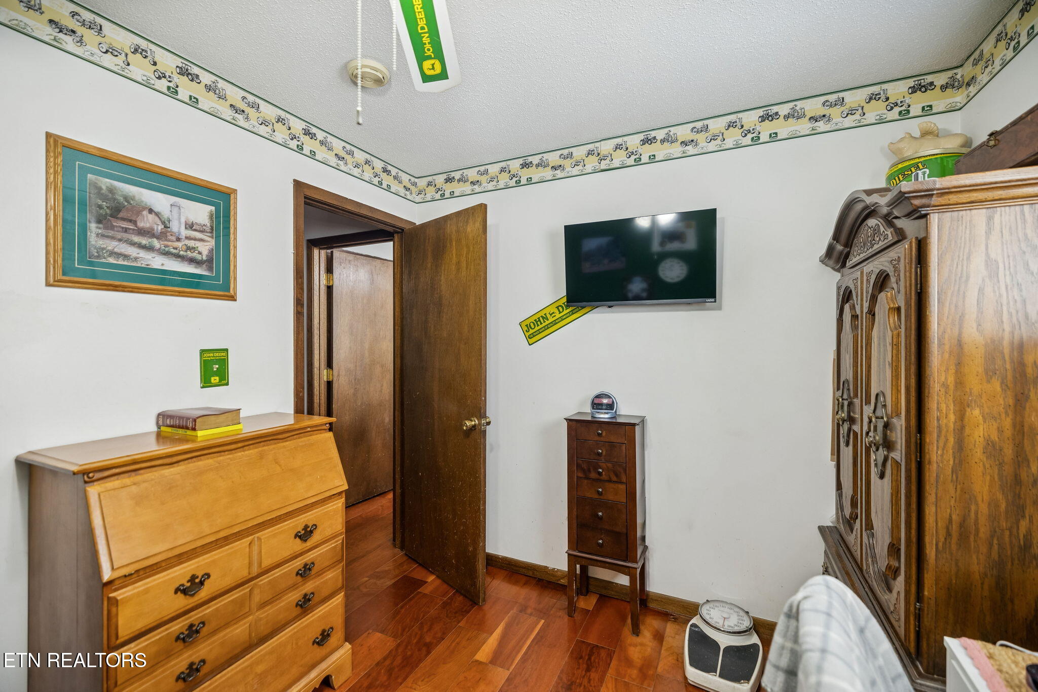 620 Cagle Street Clinton TN 37716