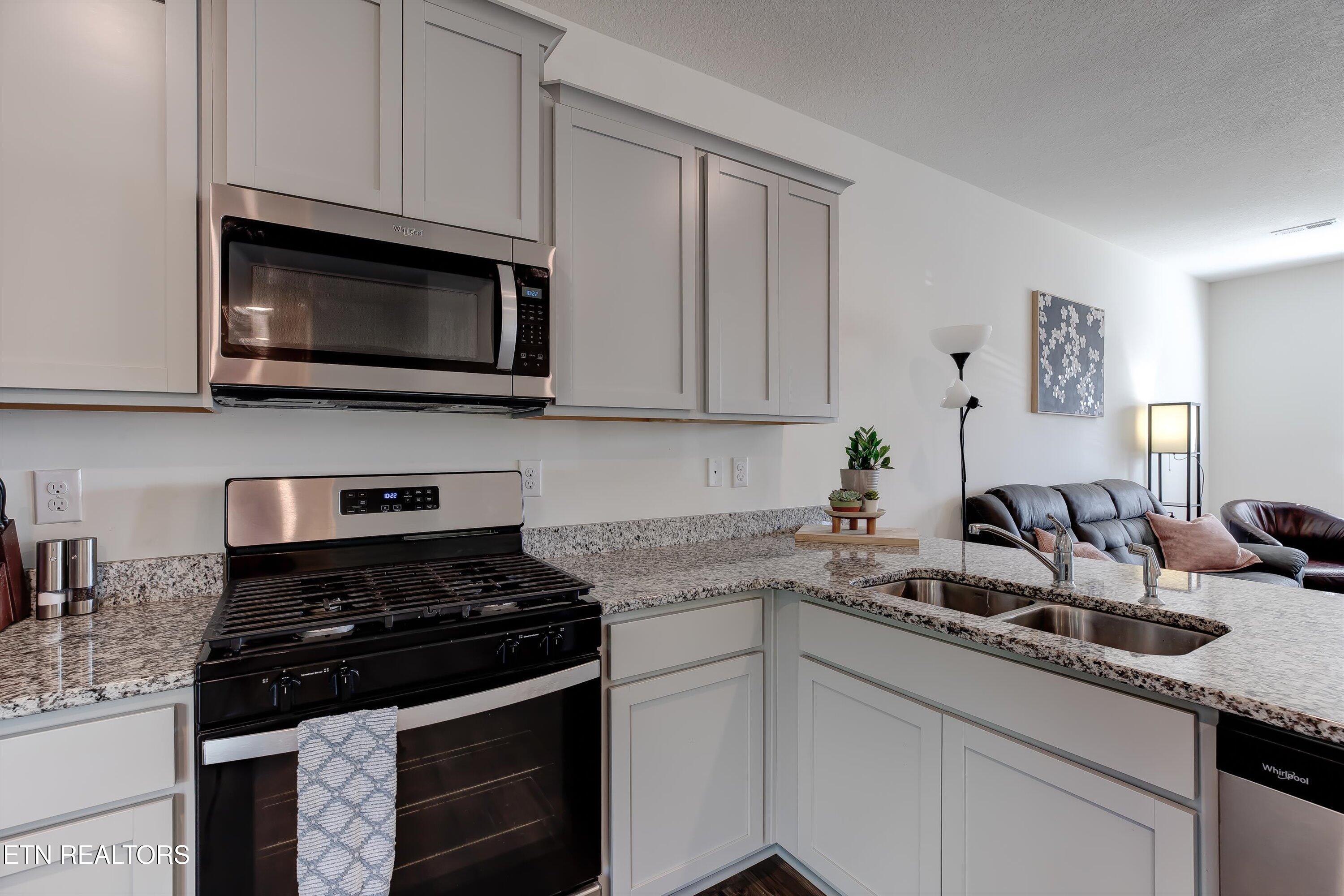 2227 Oliver Hills Lane Knoxville TN 37921