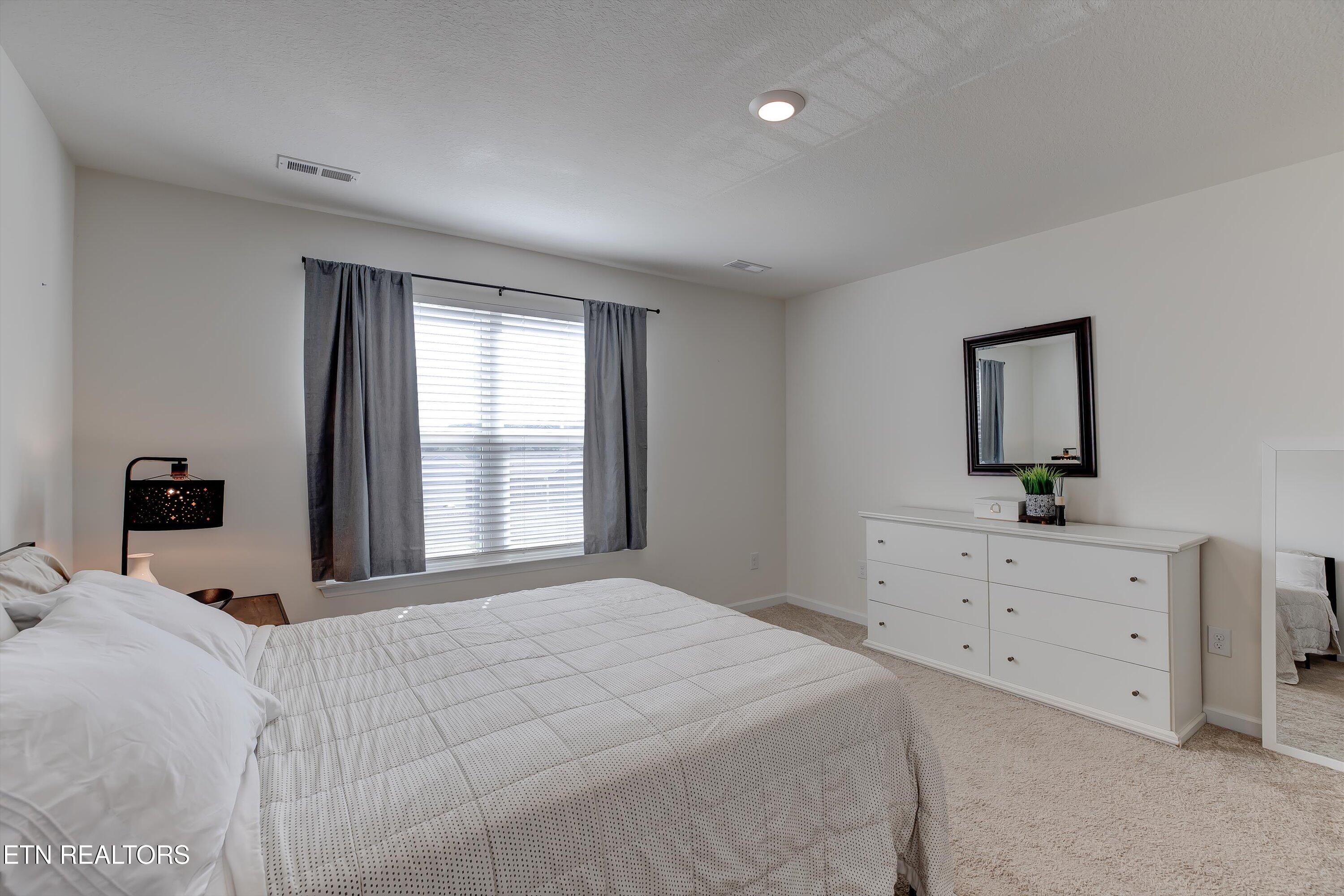 2227 Oliver Hills Lane Knoxville TN 37921