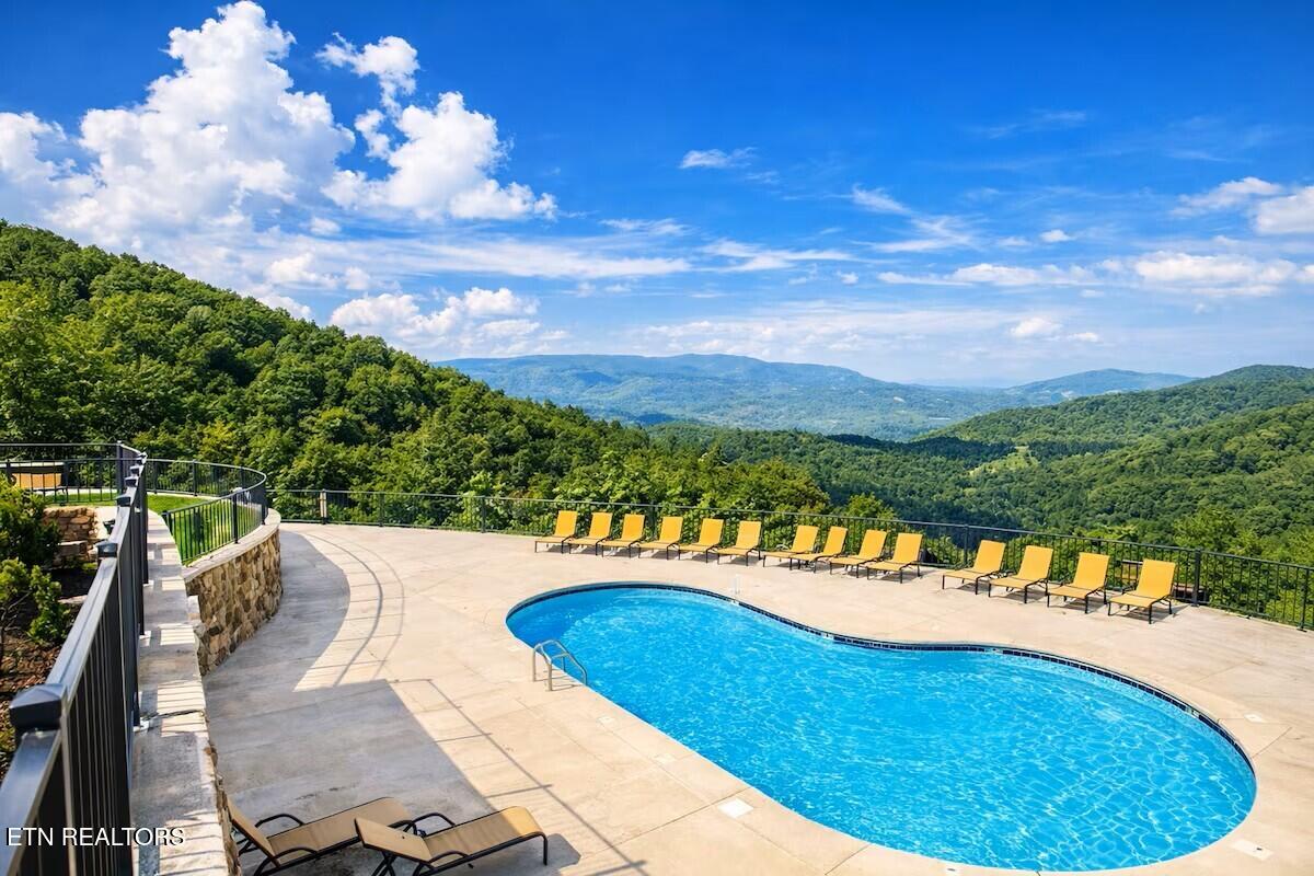 2819 White Oak Ridge Lane Sevierville TN 37862