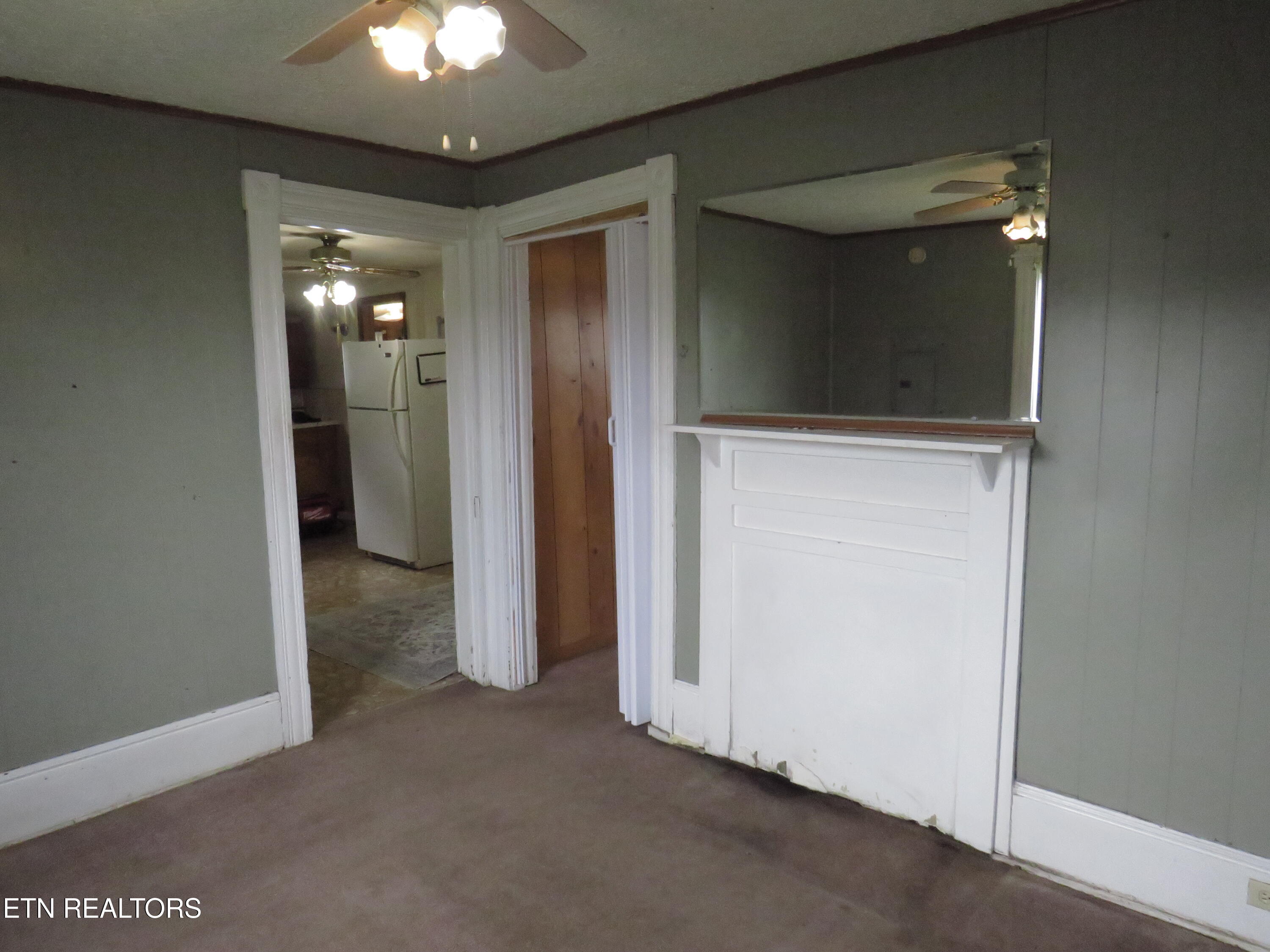 413 S Main Street Jellico TN 37762