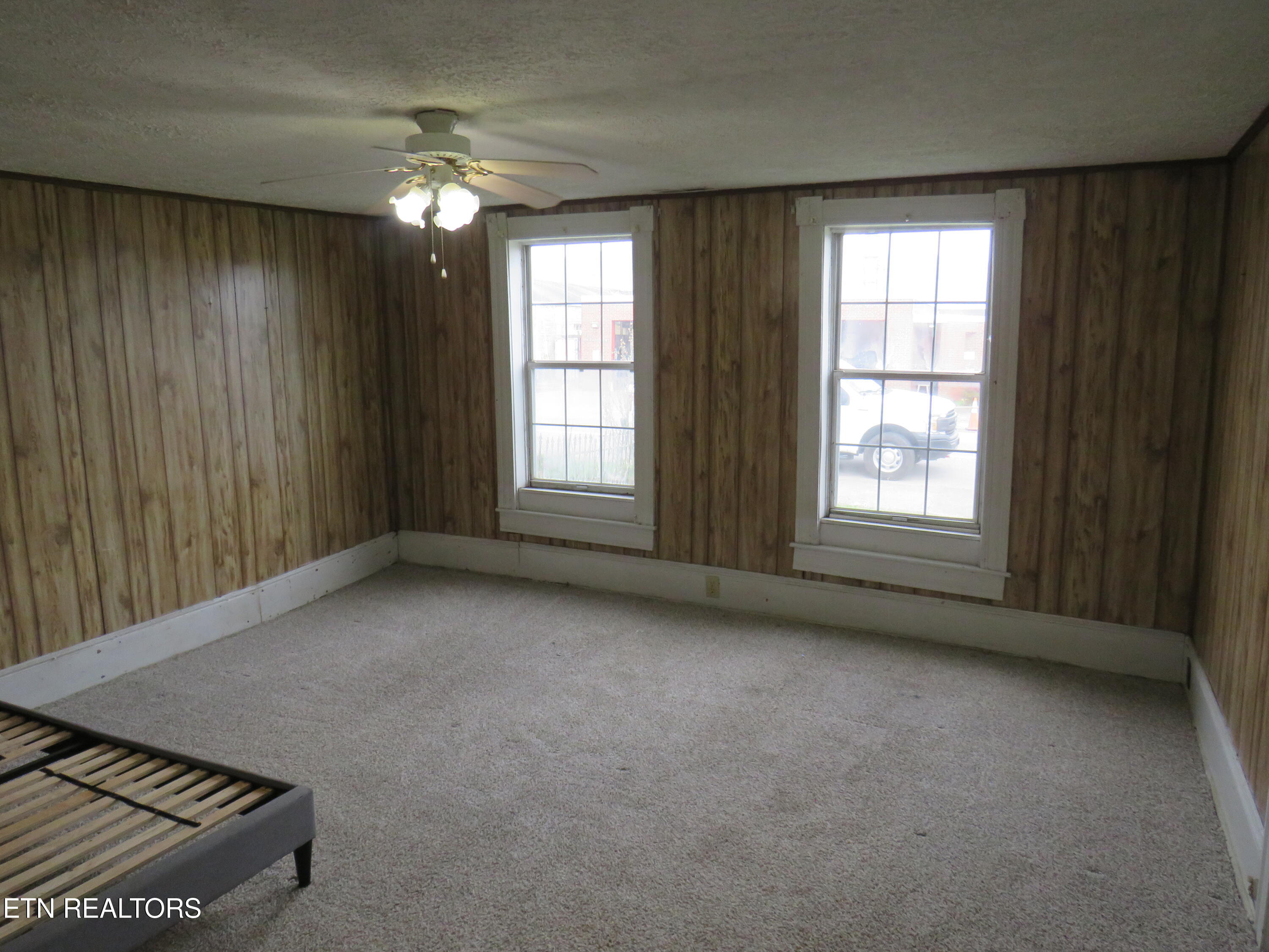 413 S Main Street Jellico TN 37762