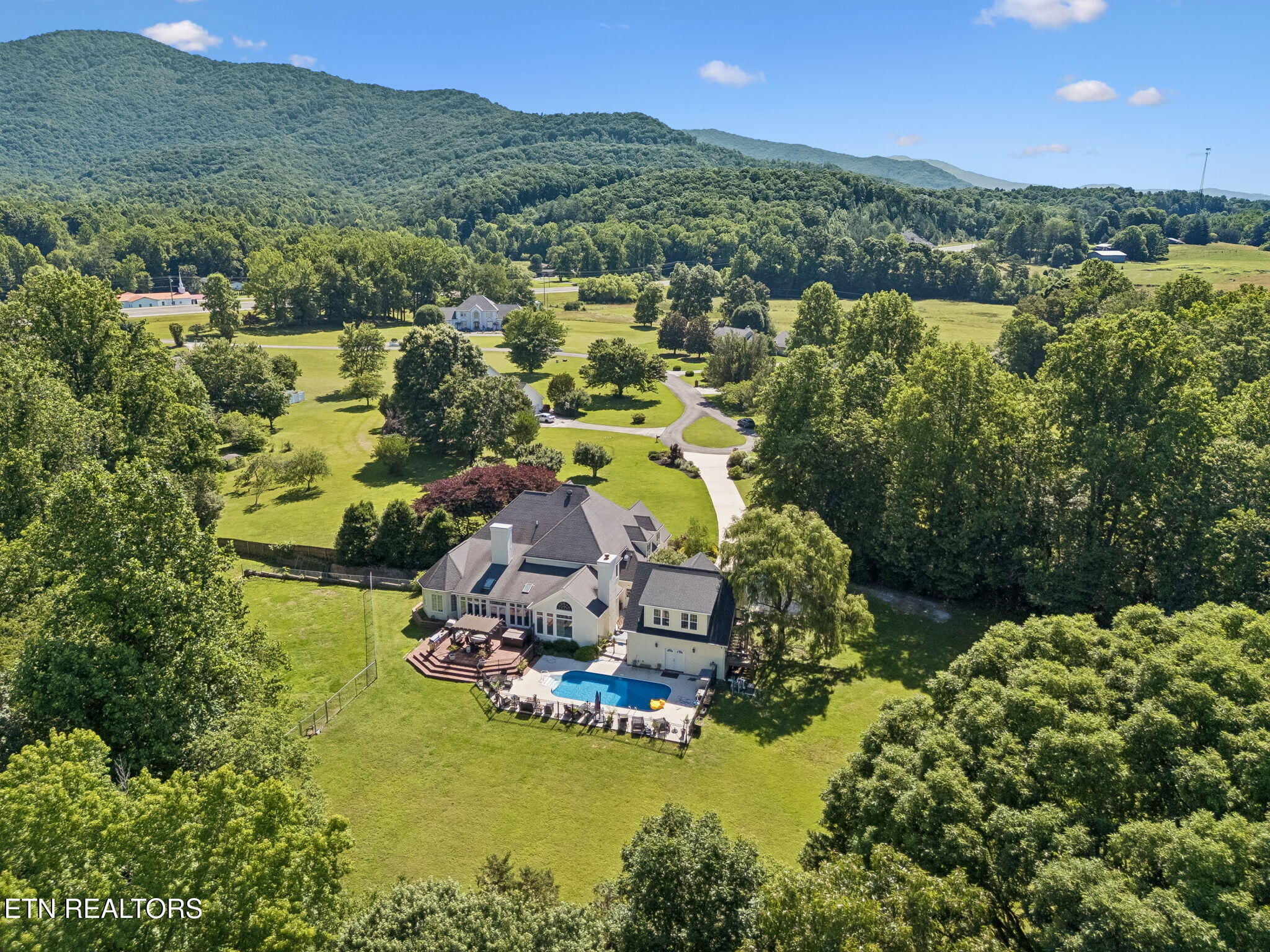 156 Morgan Fields Drive Wartburg TN 37887