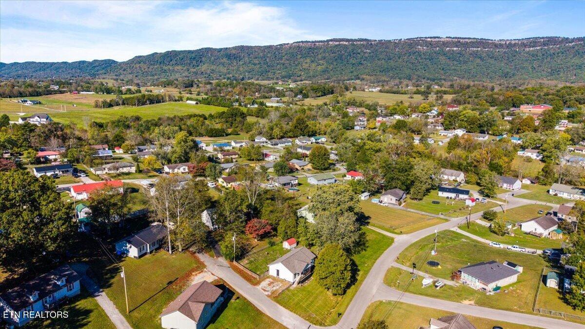 146 Sandy Hill Road Lafollette TN 37766