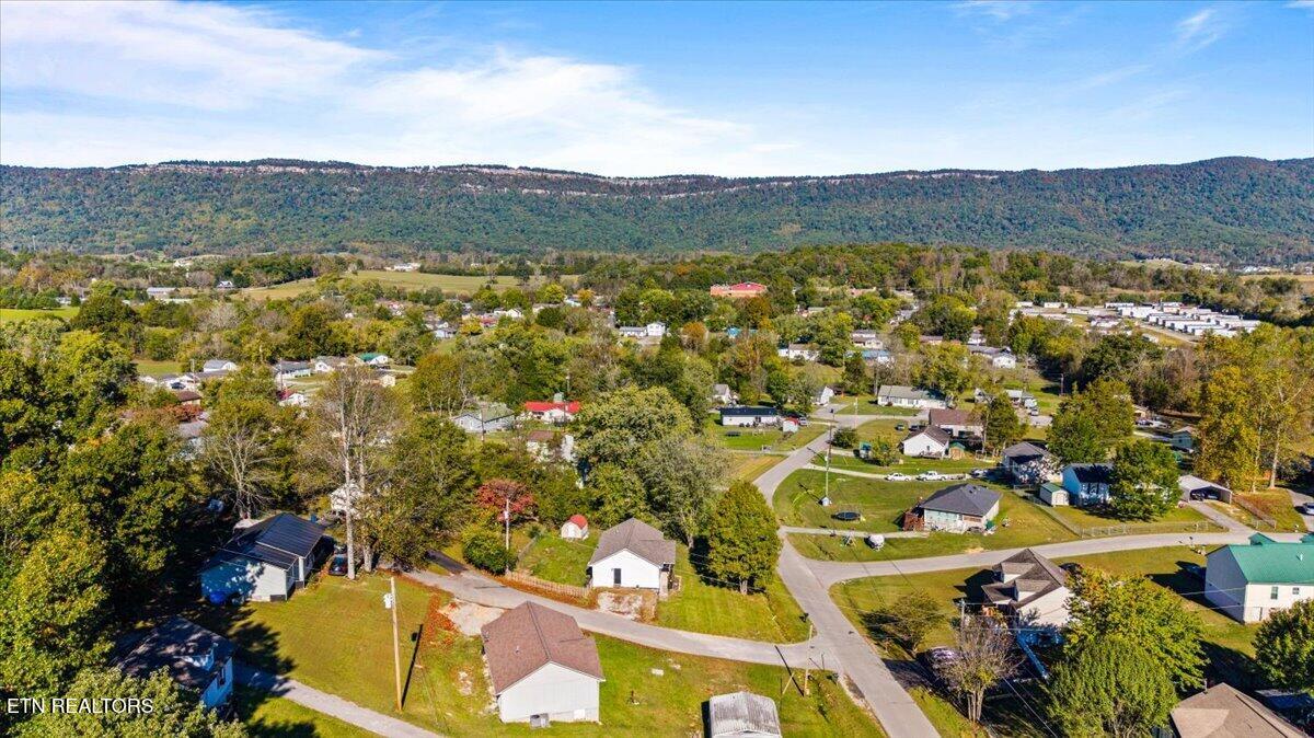 146 Sandy Hill Road Lafollette TN 37766