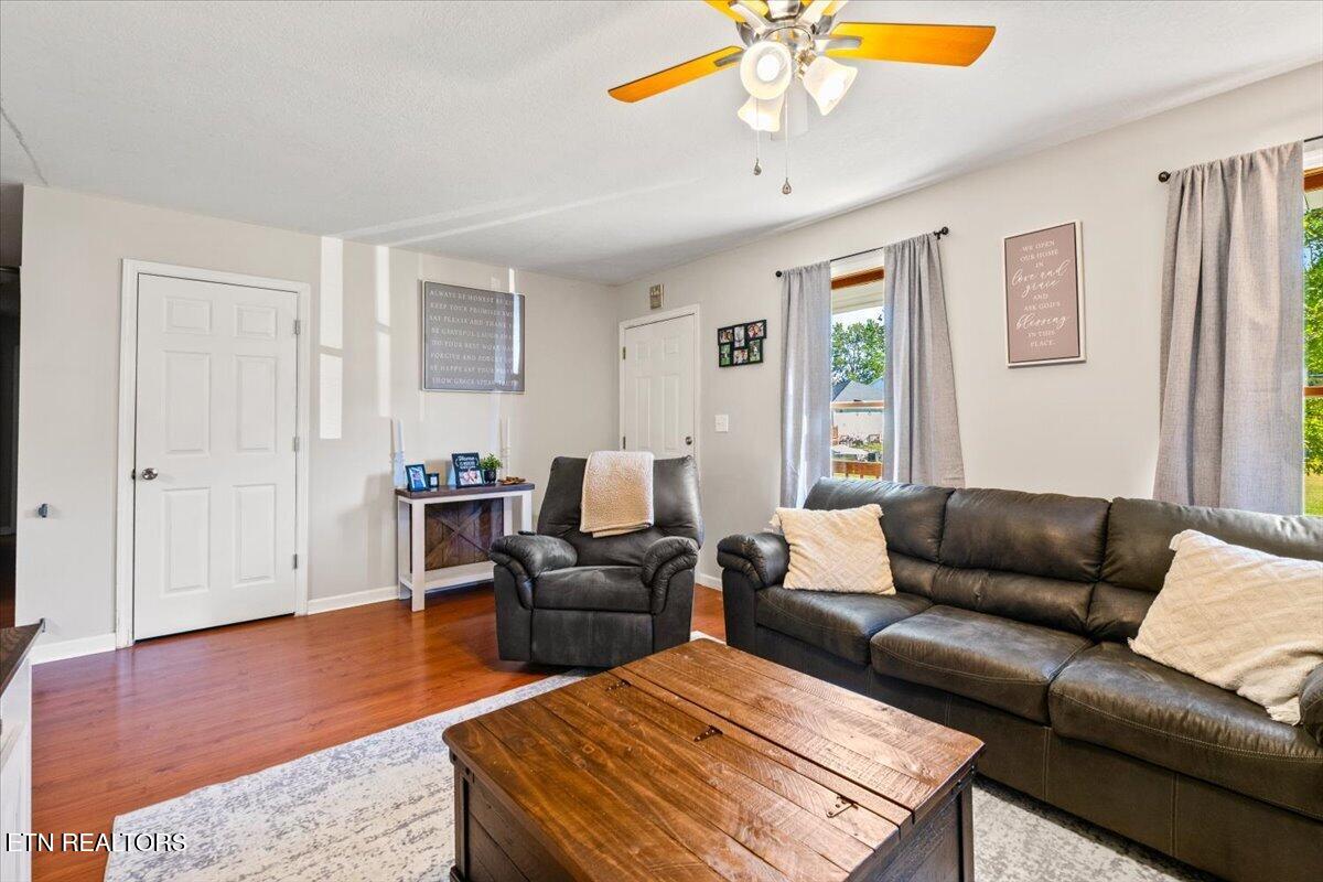 146 Sandy Hill Road Lafollette TN 37766