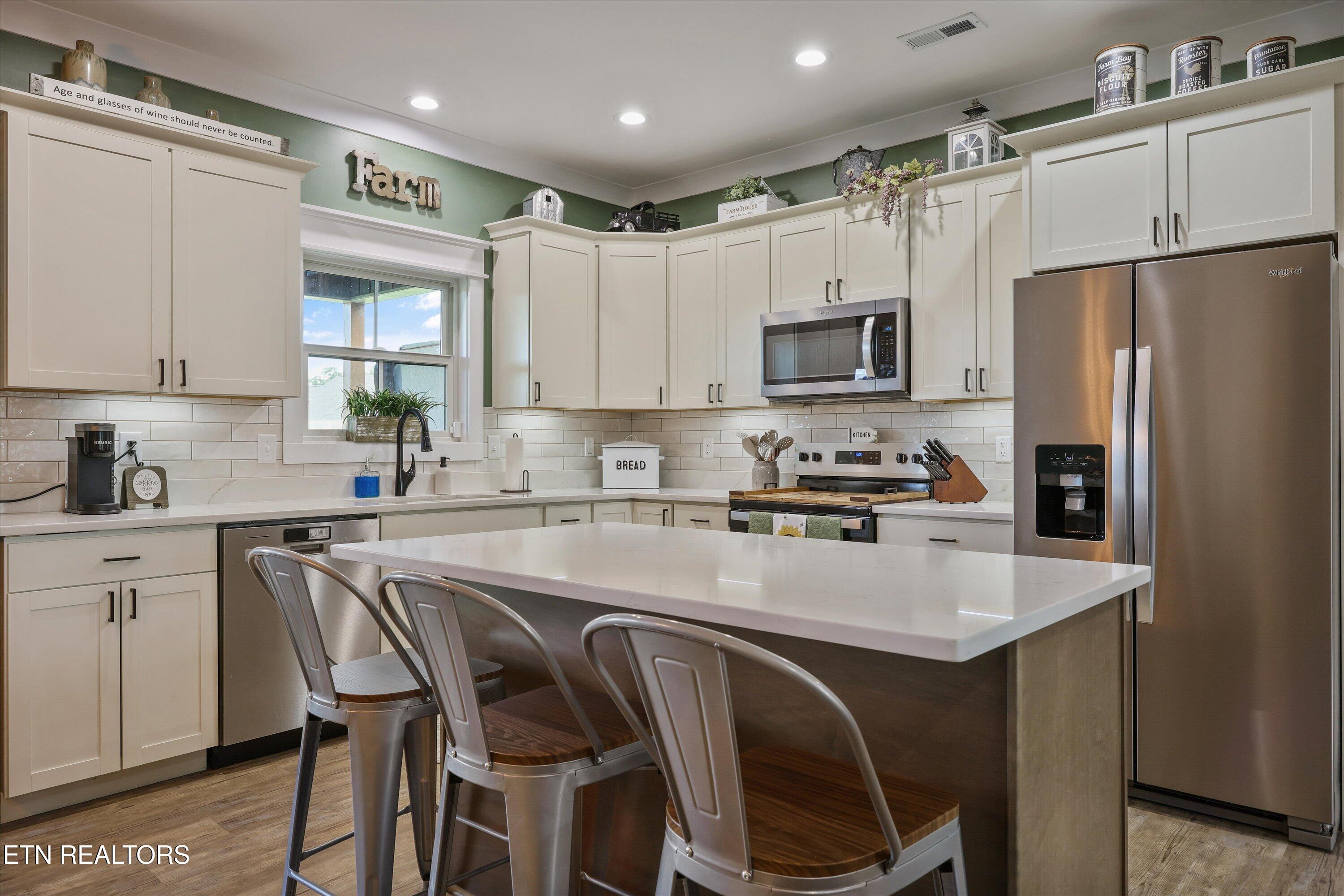 853 Pinebrooke Drive Maryville TN 37801
