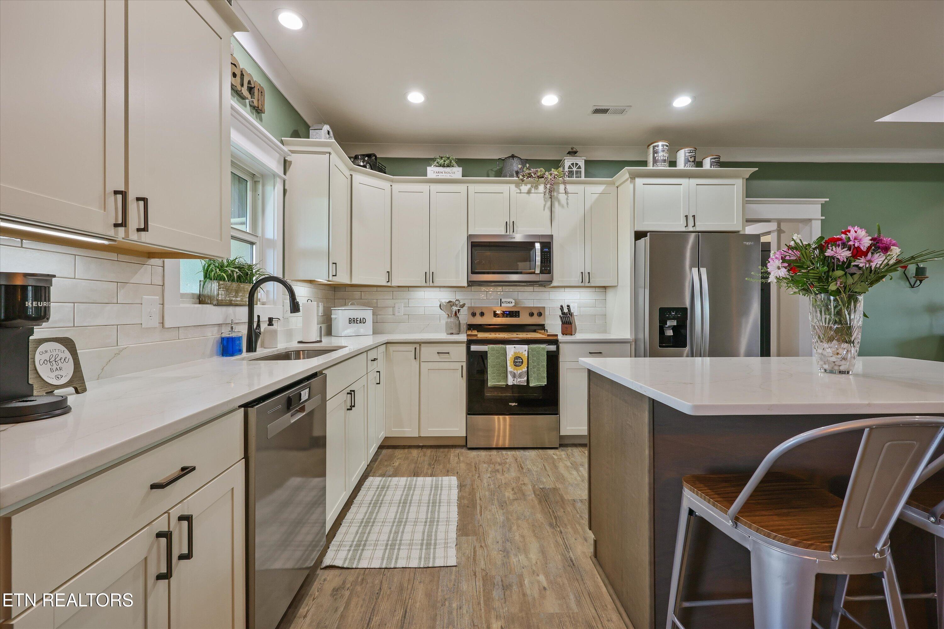 853 Pinebrooke Drive Maryville TN 37801