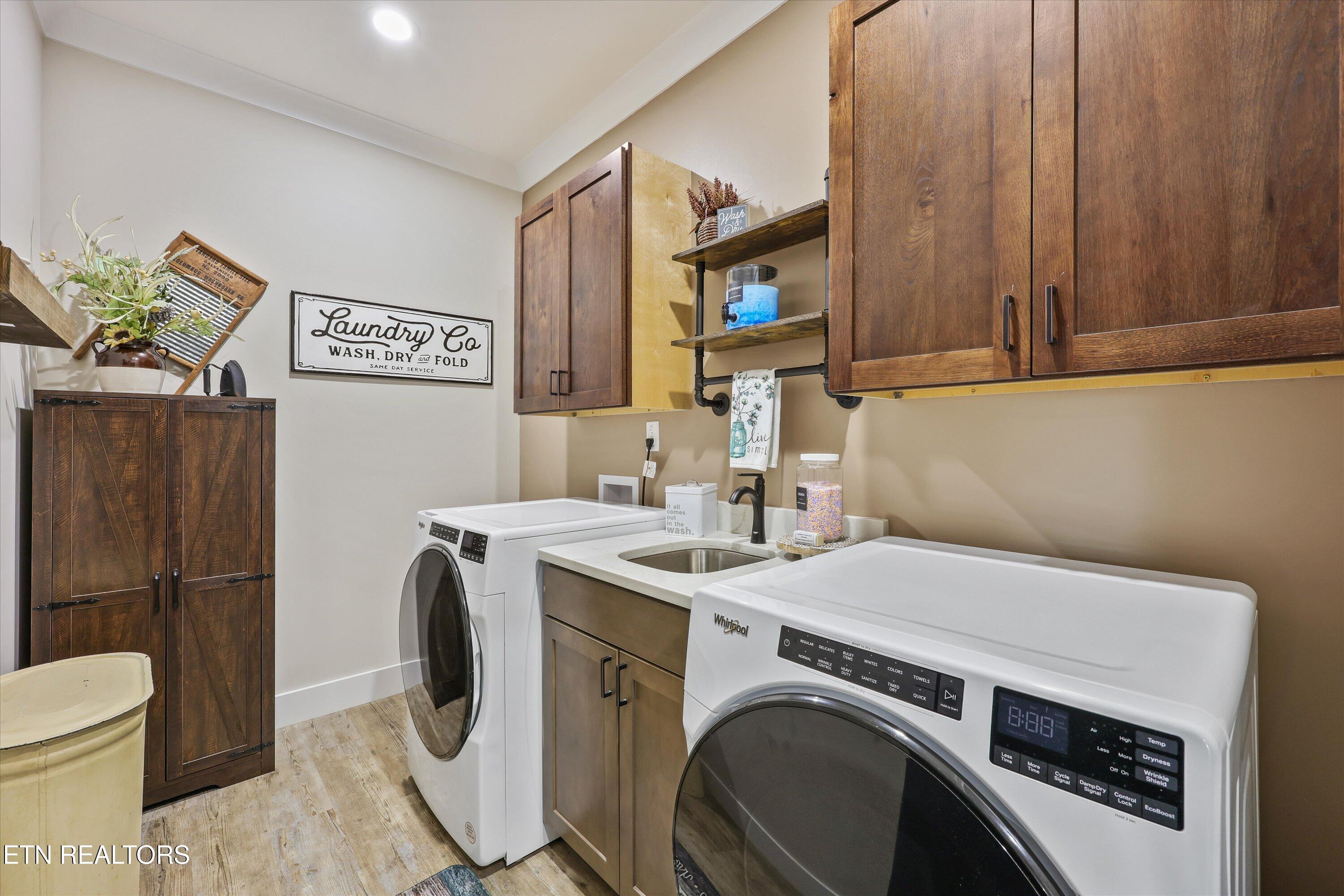 853 Pinebrooke Drive Maryville TN 37801