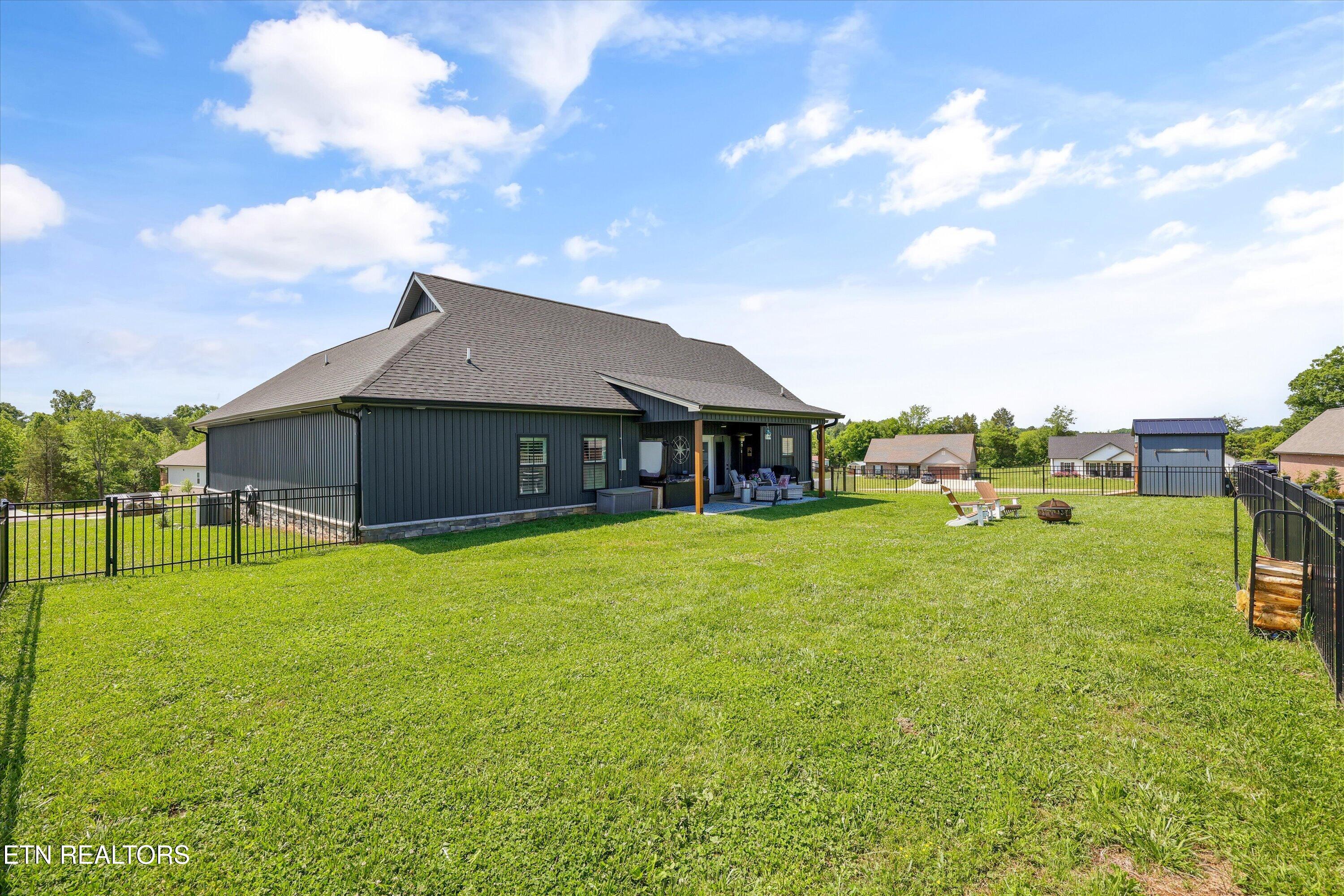 853 Pinebrooke Drive Maryville TN 37801
