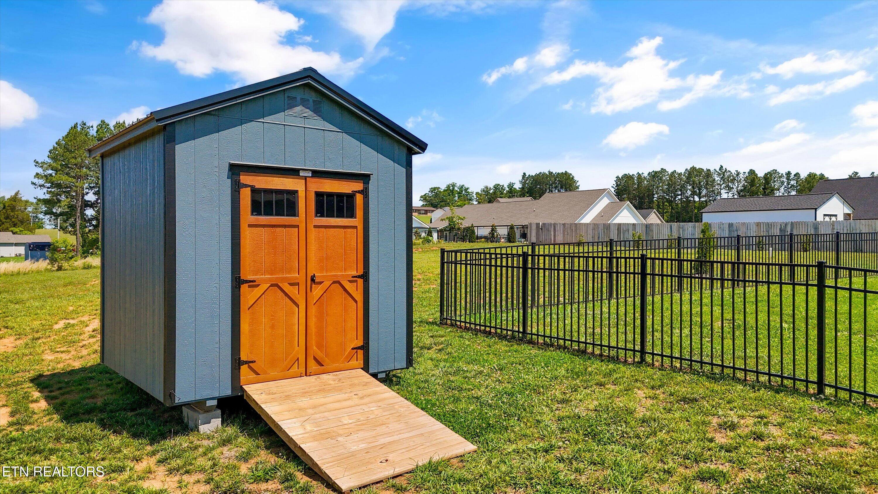 853 Pinebrooke Drive Maryville TN 37801