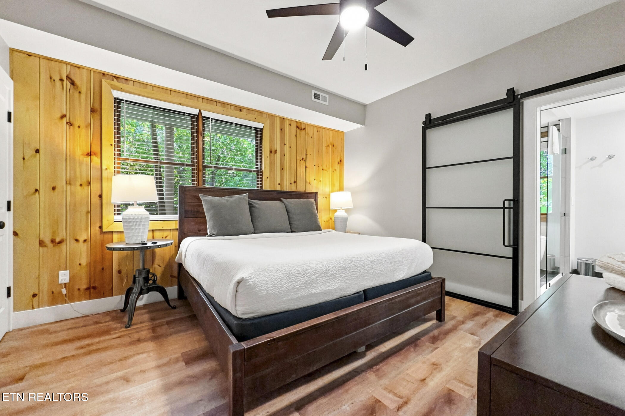 942 Vixen Gatlinburg TN 37738