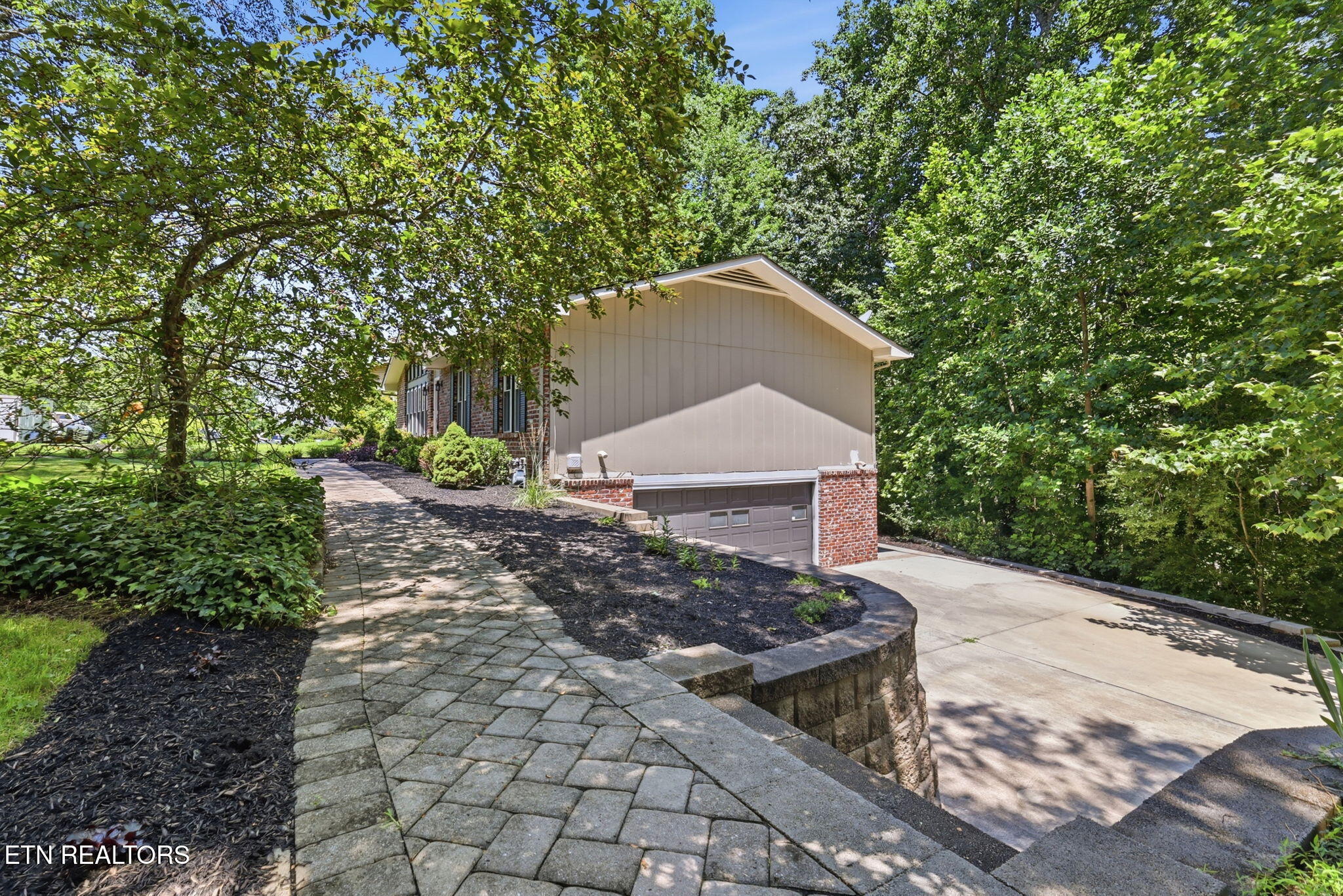 211 Connors Circle Oak Ridge TN 37830