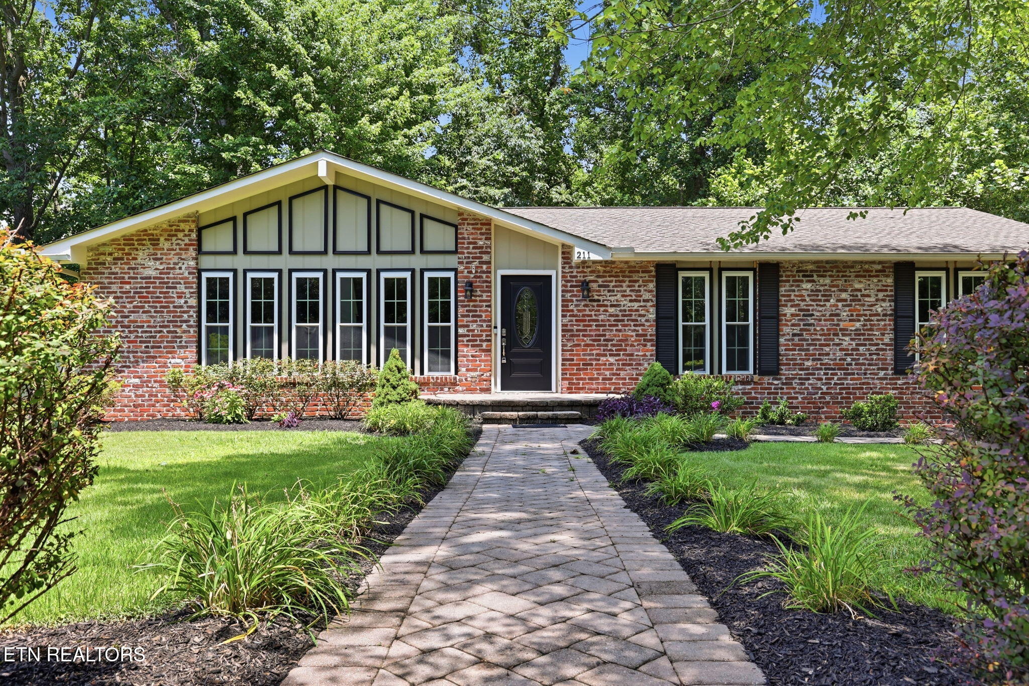211 Connors Circle Oak Ridge TN 37830