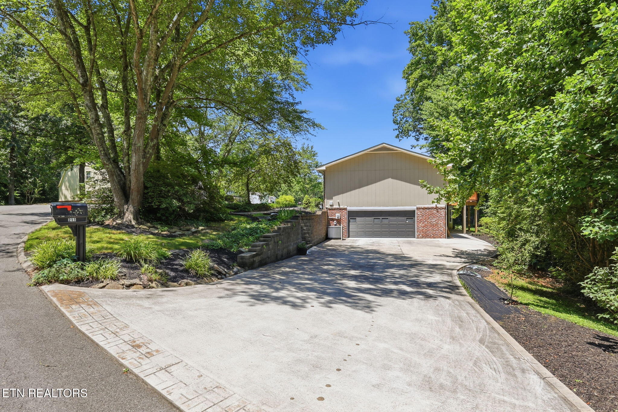 211 Connors Circle Oak Ridge TN 37830