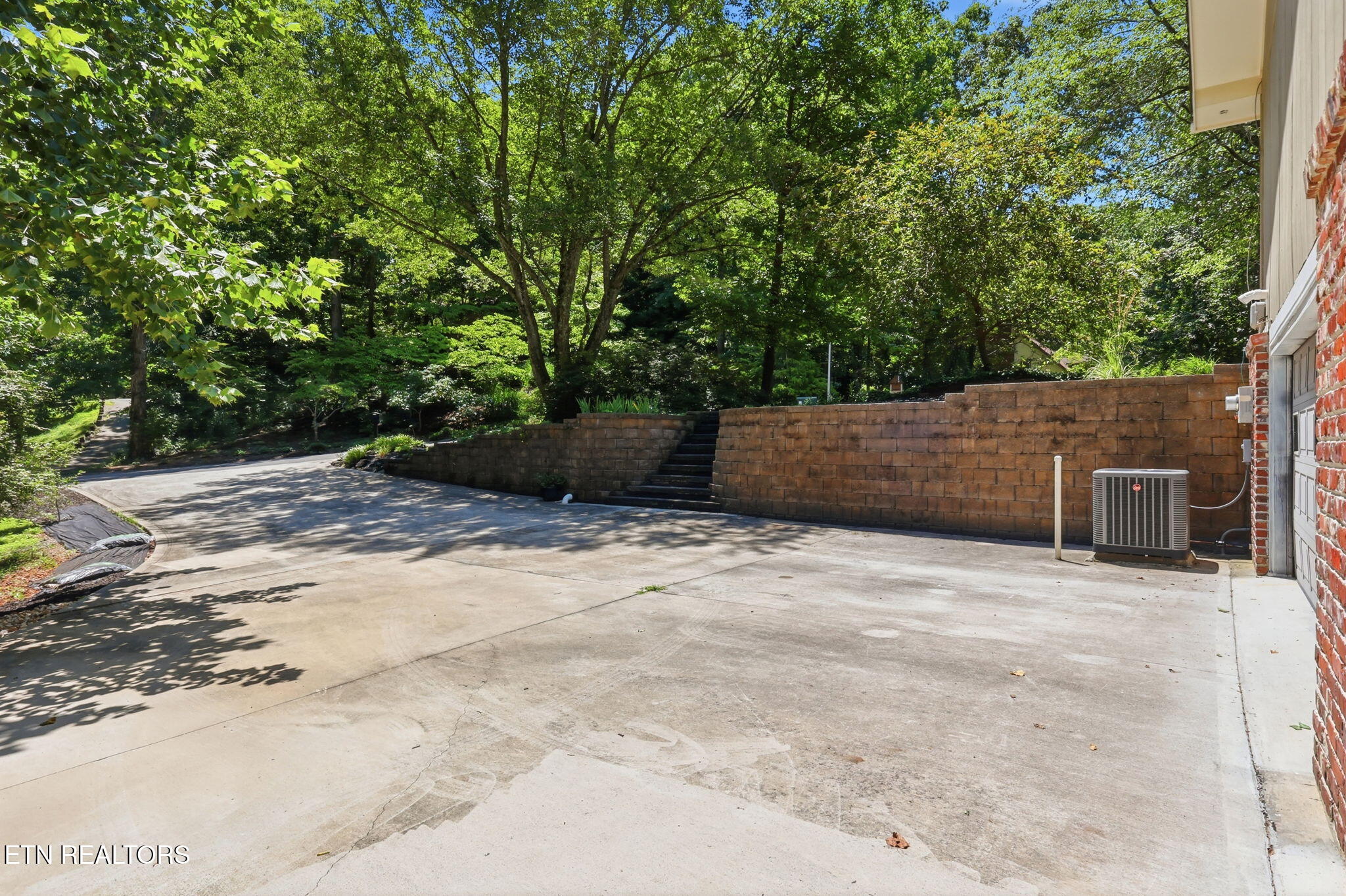 211 Connors Circle Oak Ridge TN 37830