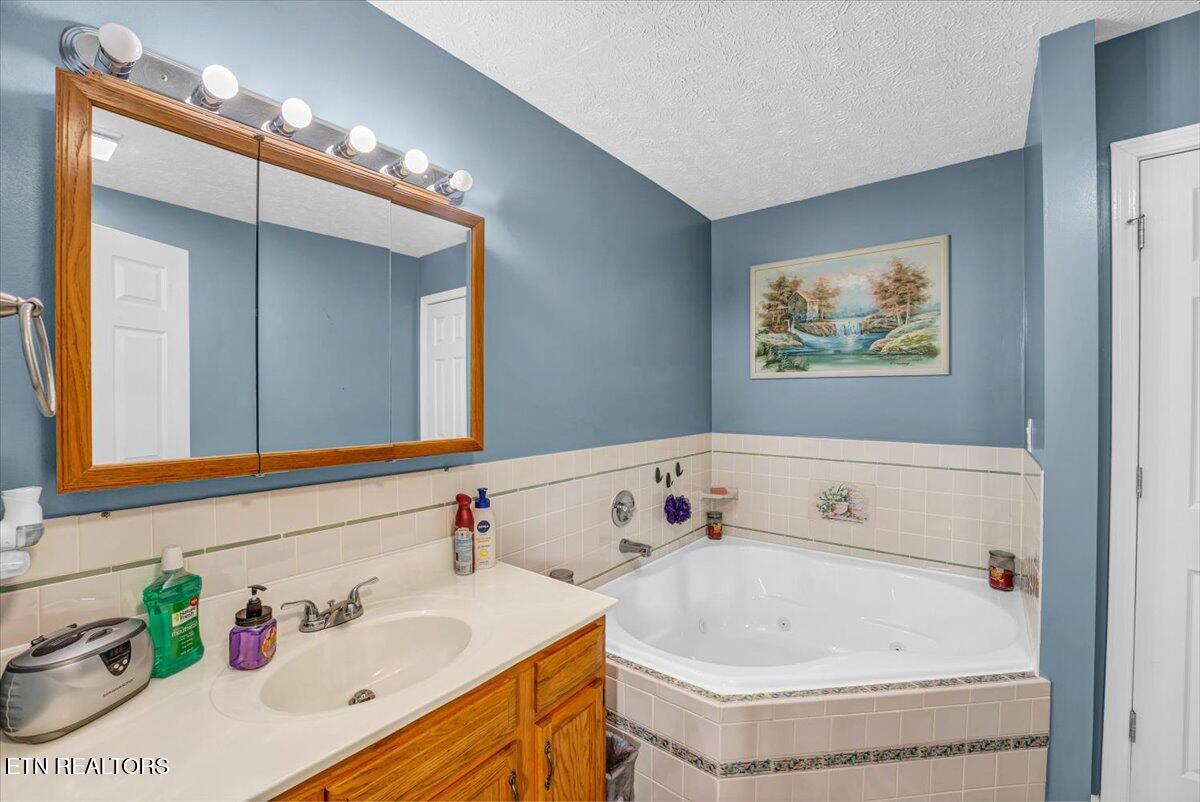 3333 Oma Lee Drive Sevierville TN 37876