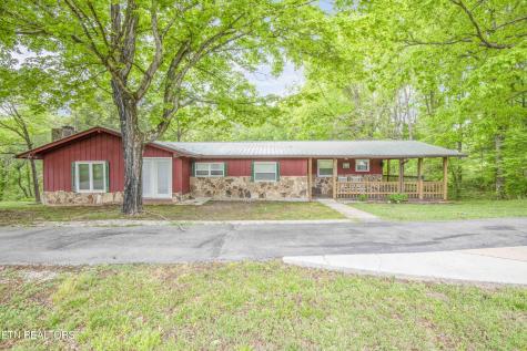 355 Eli Lane Oneida TN 37841