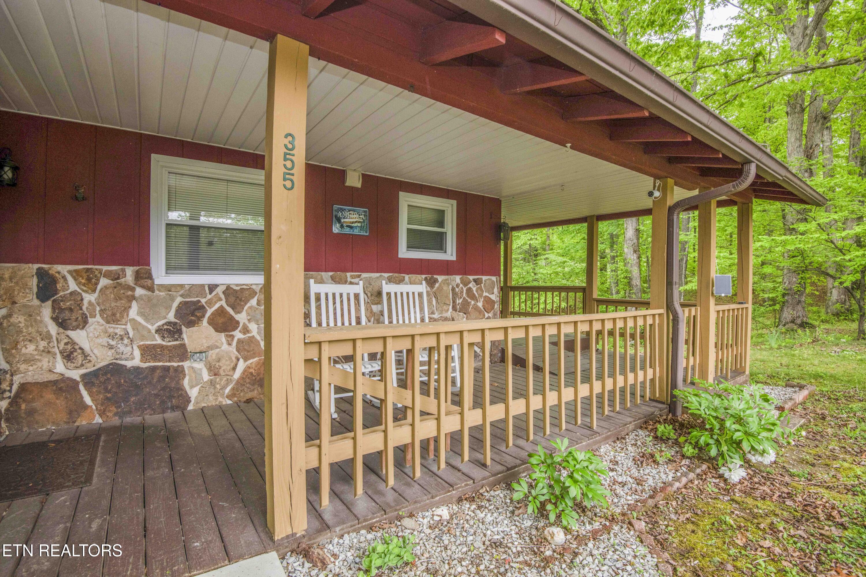 355 Eli Lane Oneida TN 37841