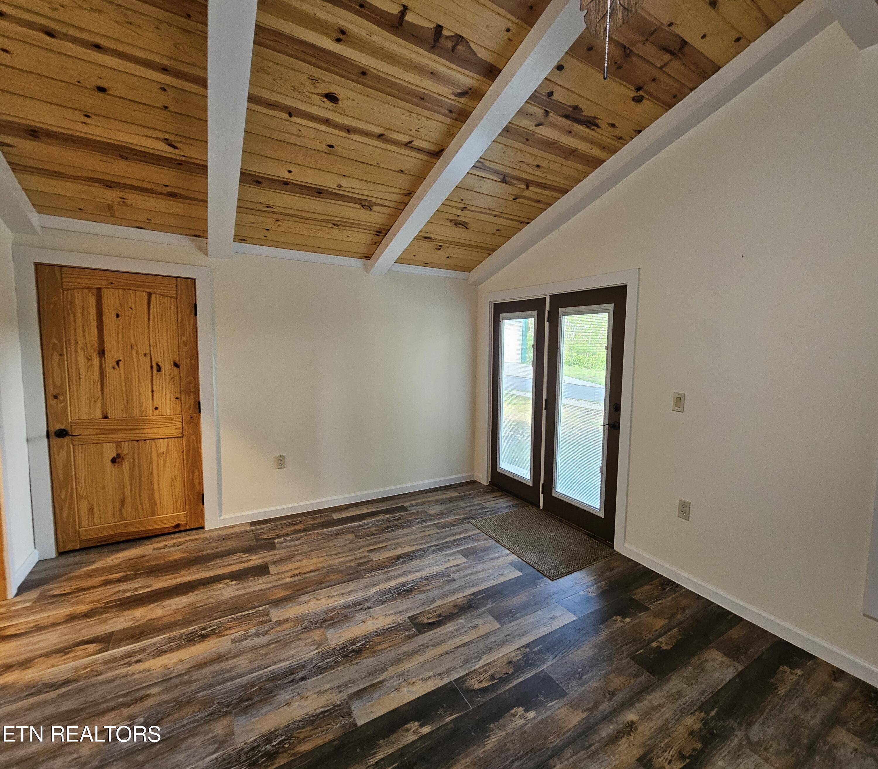 355 Eli Lane Oneida TN 37841