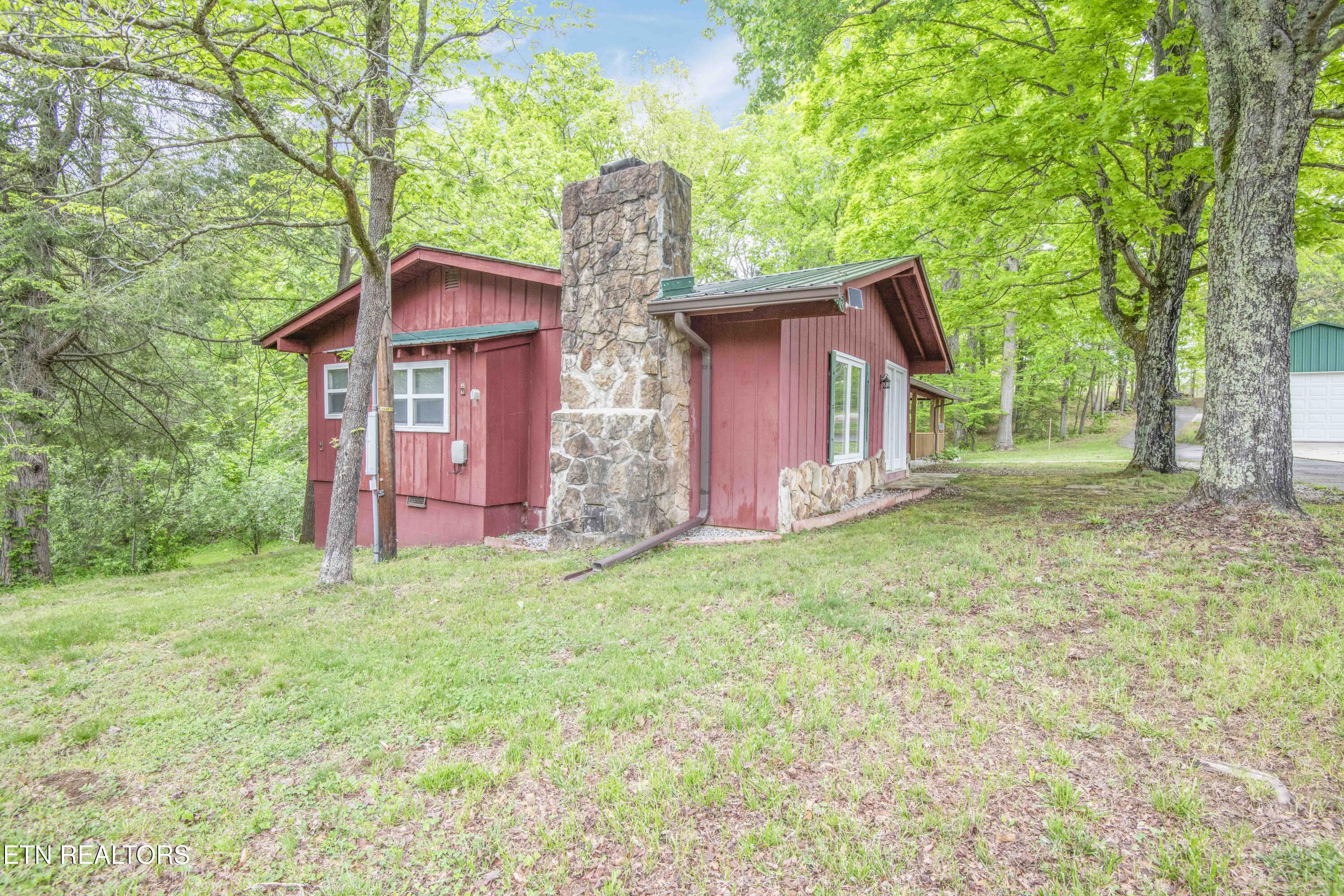 355 Eli Lane Oneida TN 37841