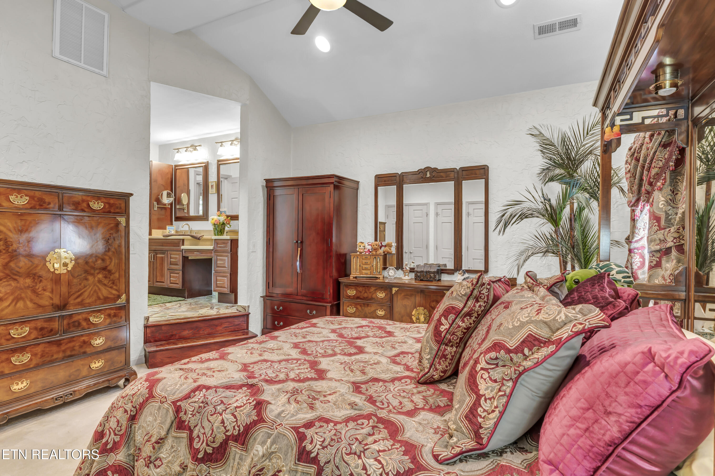 346 Fallen Oak Court Seymour TN 37865