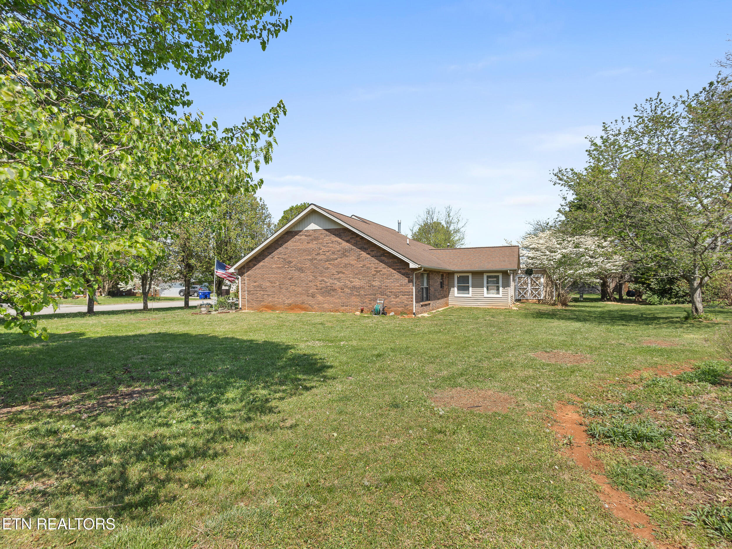 2246 Portland Drive Maryville TN 37803