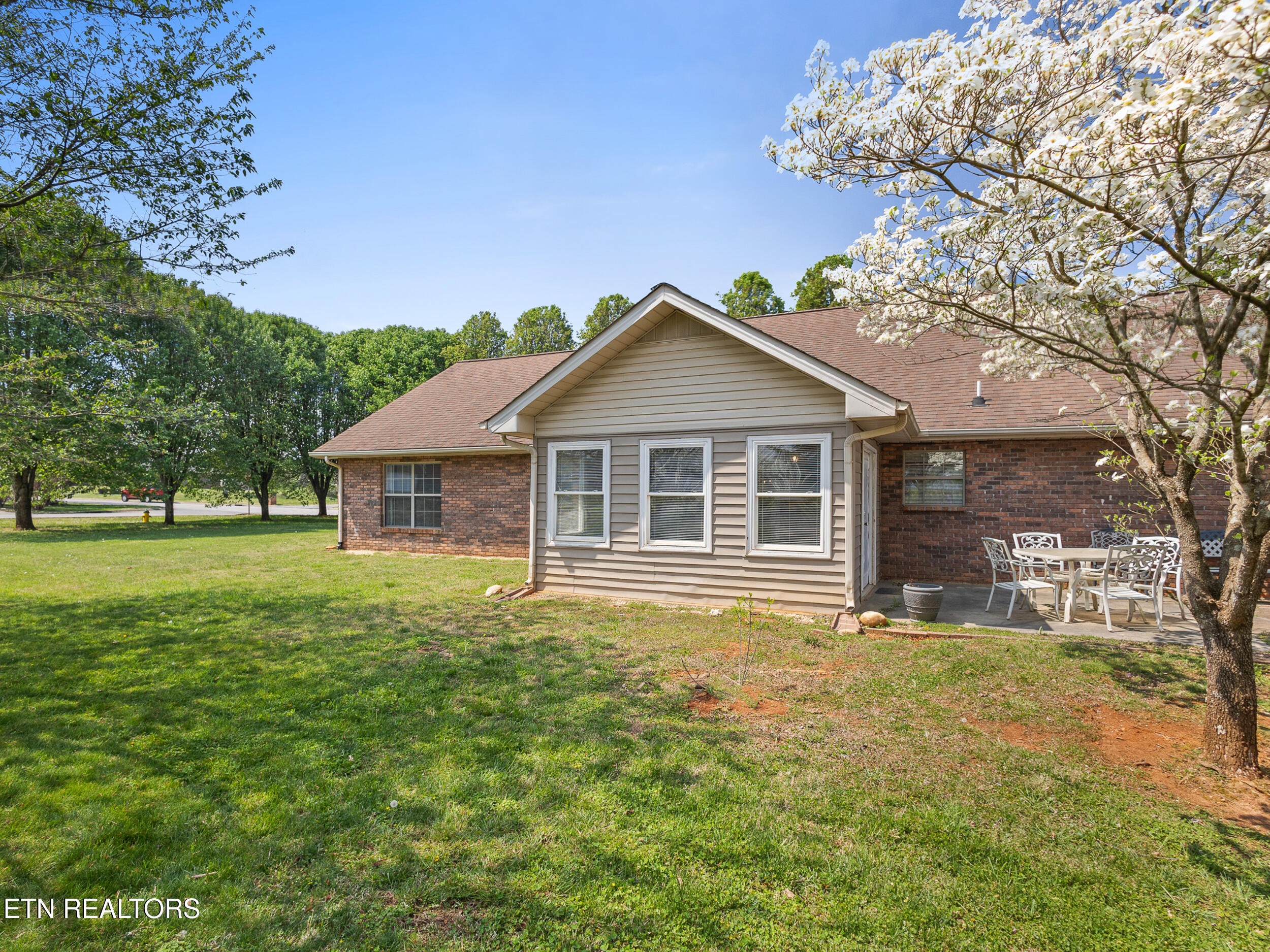 2246 Portland Drive Maryville TN 37803