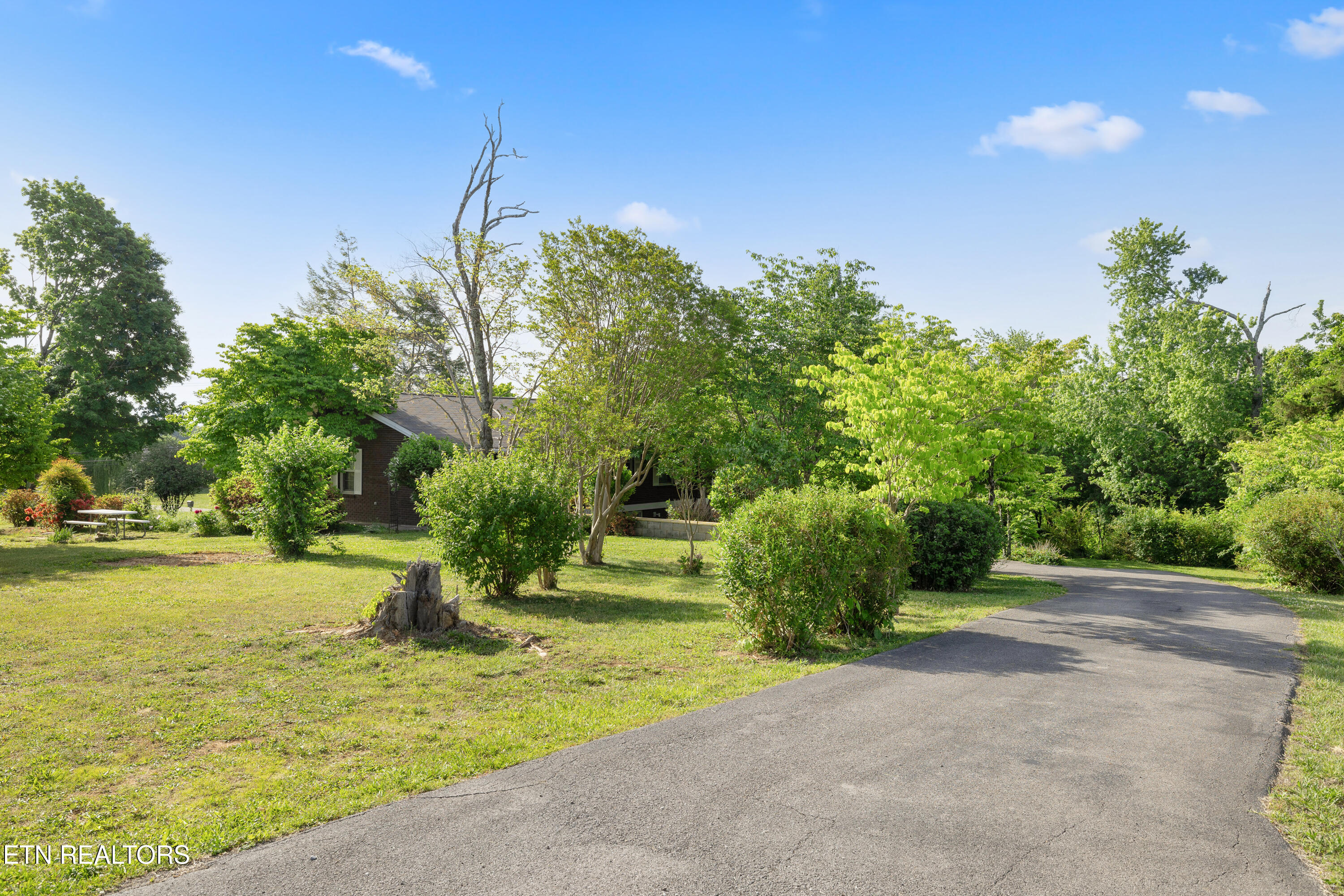 1141 Sanders Road Knoxville TN 37923