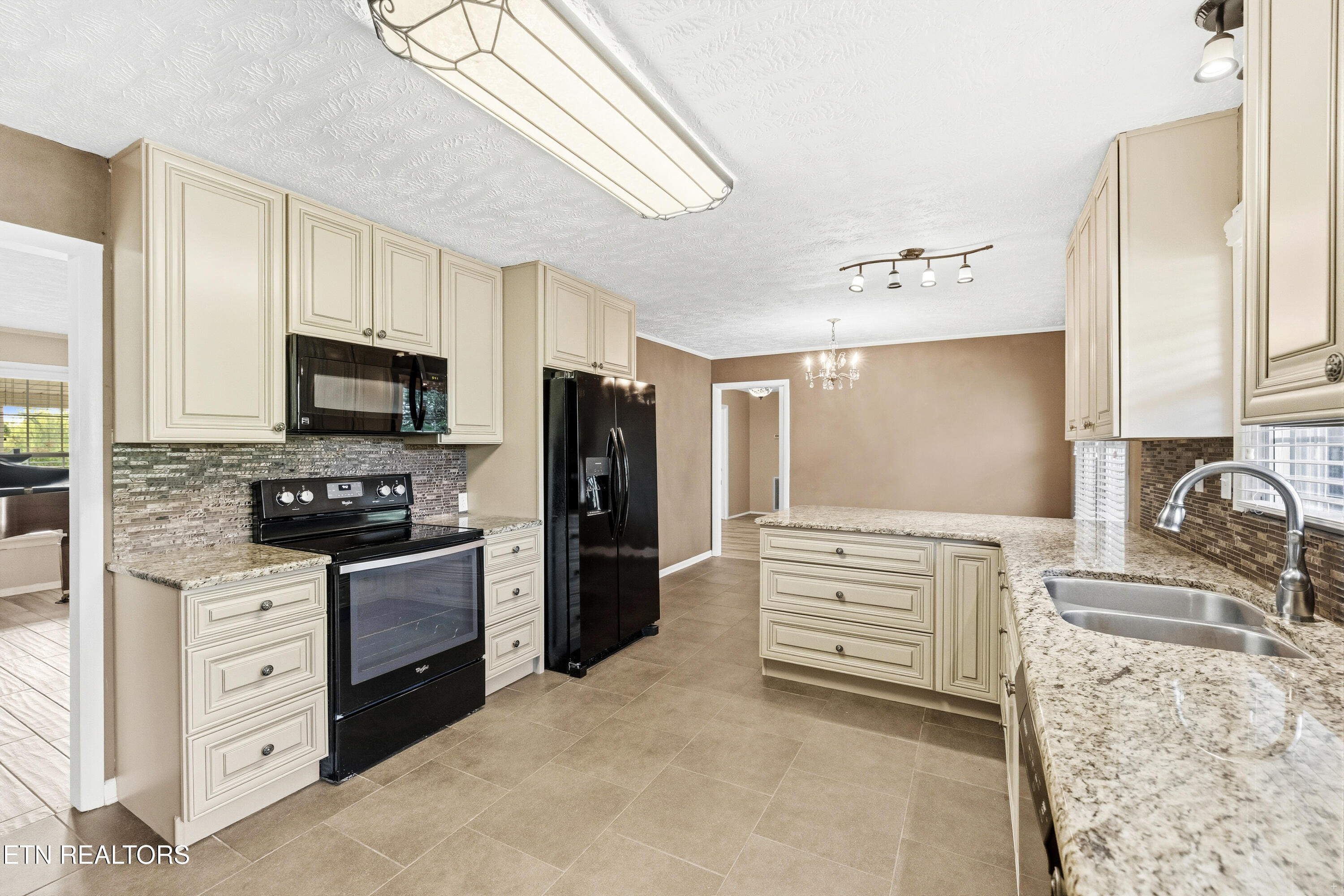 1141 Sanders Road Knoxville TN 37923
